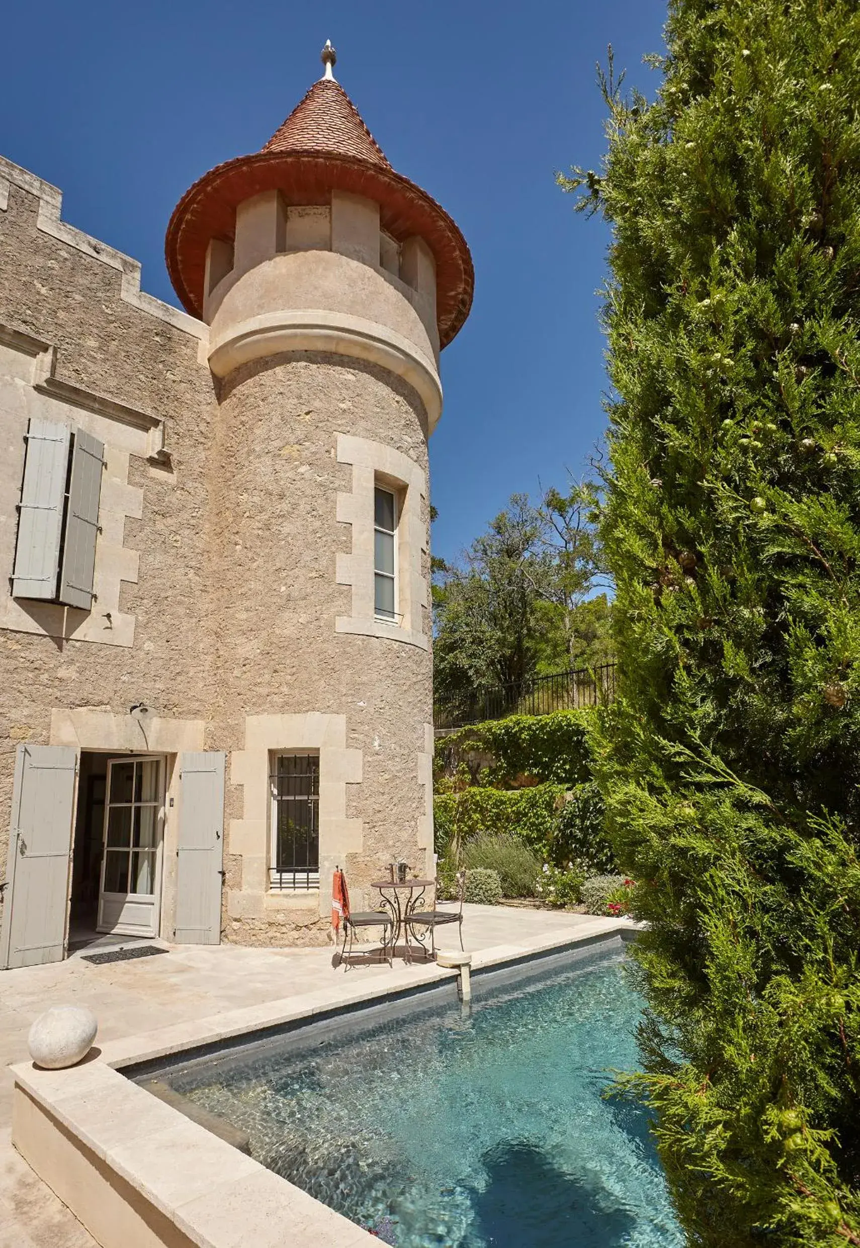 Villa with Private Pool in Château Les Carrasses Villa with Private Pool in Château Les Carrasses