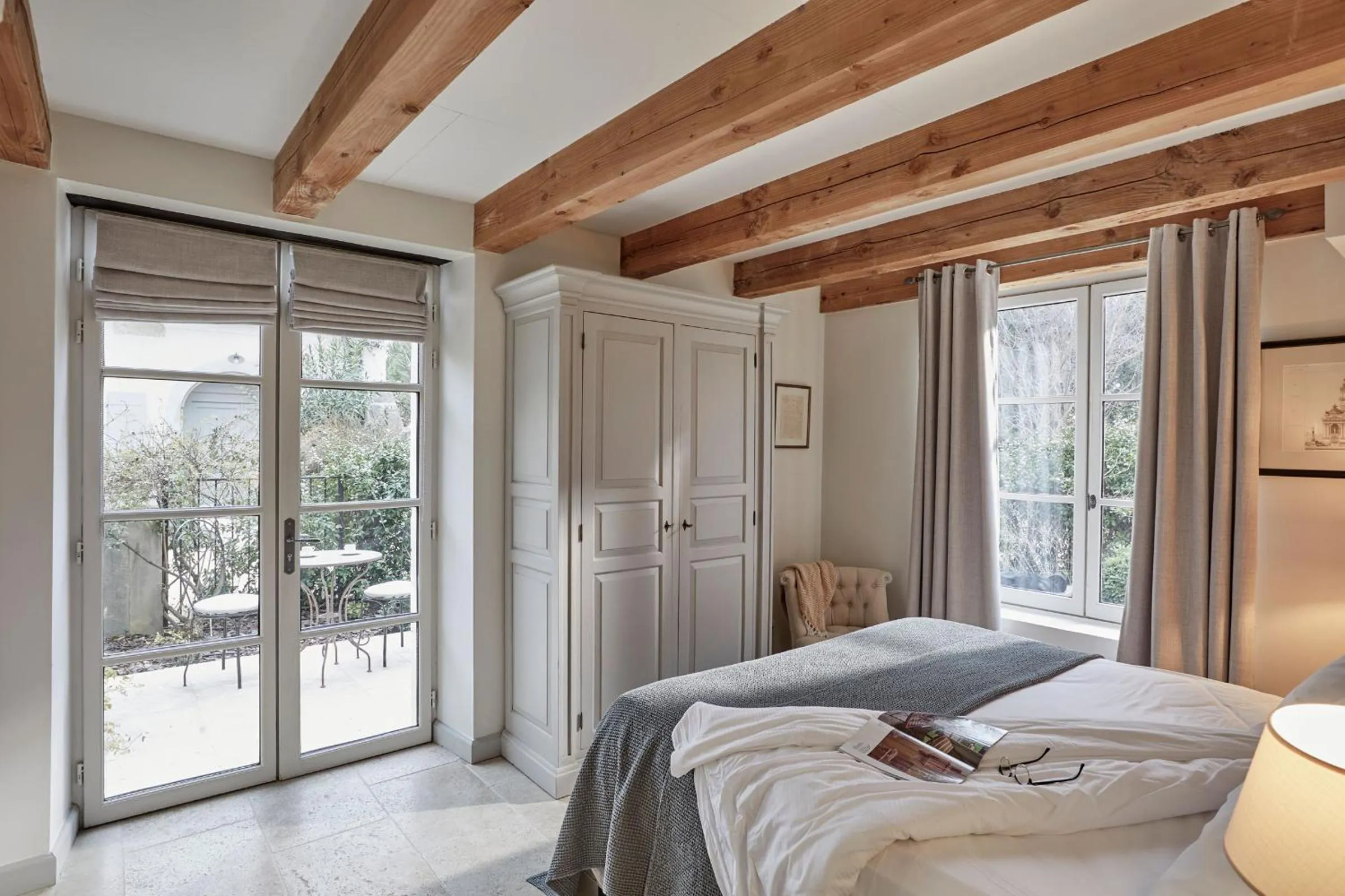 Bedroom, Bed in Château Les Carrasses