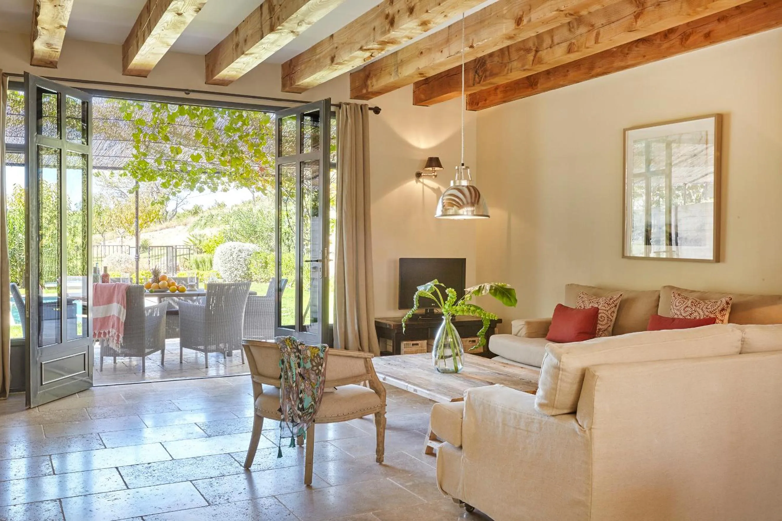 Living room in Château Les Carrasses