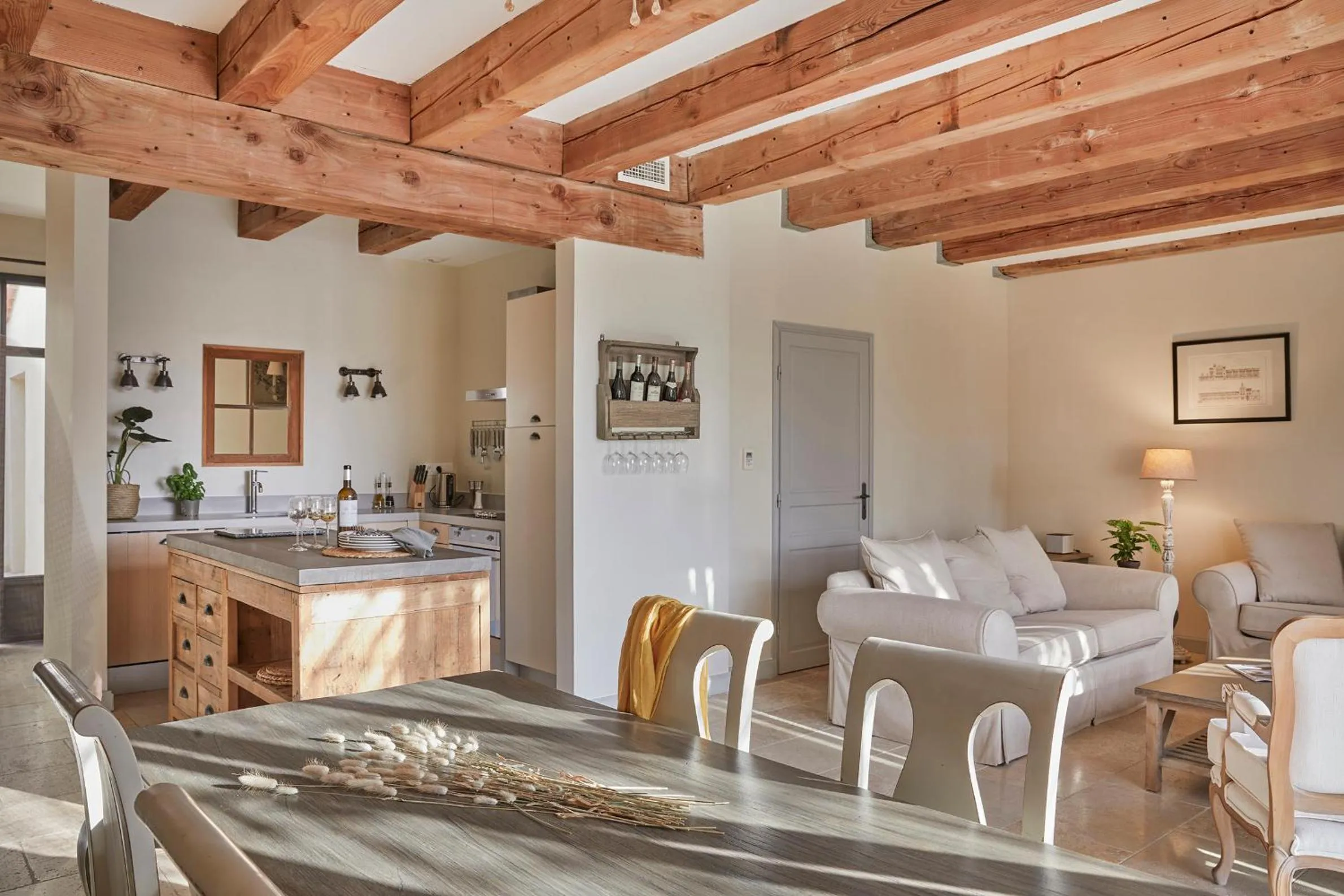 Dining area in Château Les Carrasses