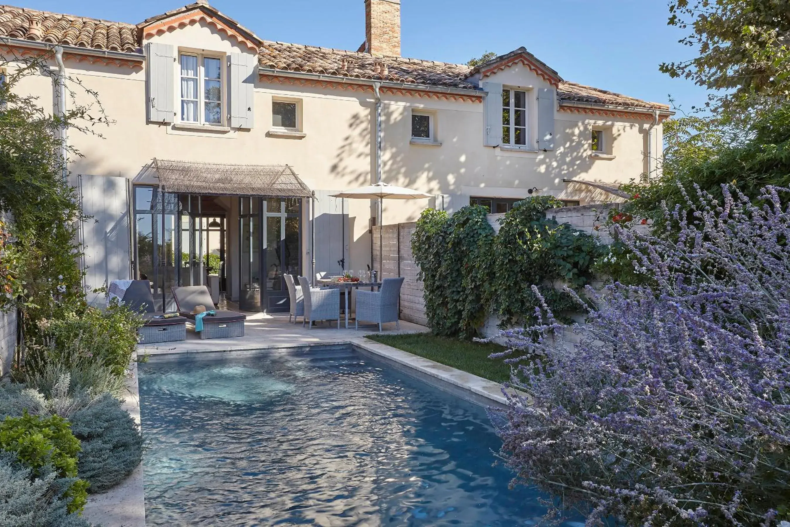 Villa with Private Pool in Château Les Carrasses Villa with Private Pool in Château Les Carrasses