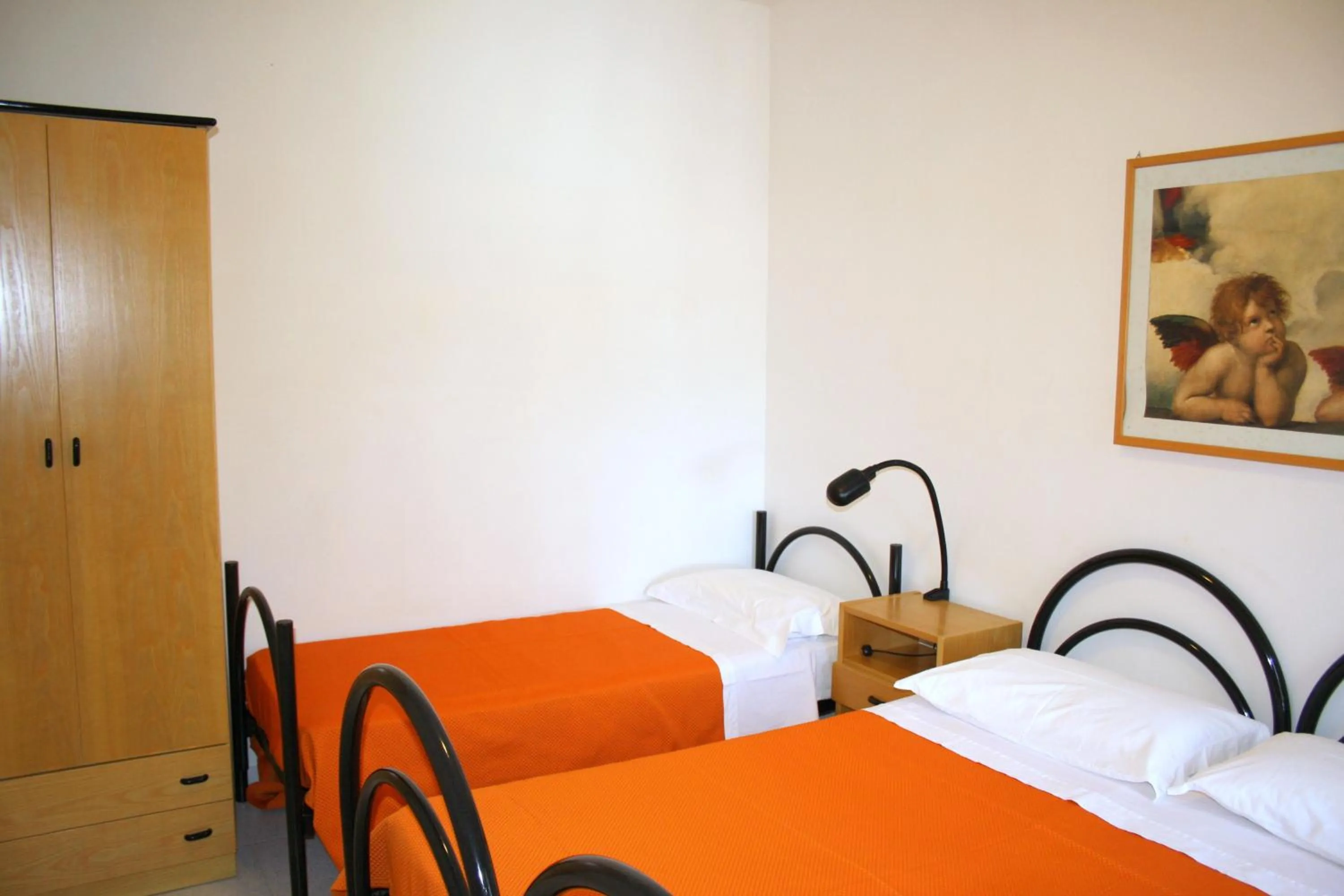 Photo of the whole room, Bed in Residence Villa Agrimare