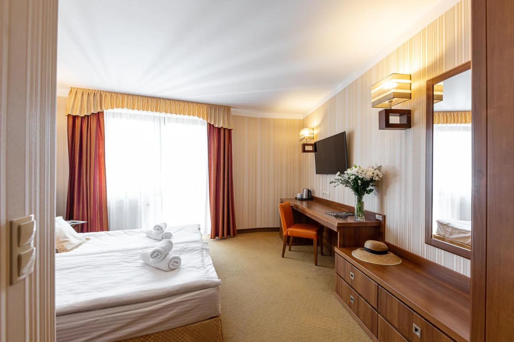 Photo of the whole room, Bed in Dworek Morski SPA & Wellness