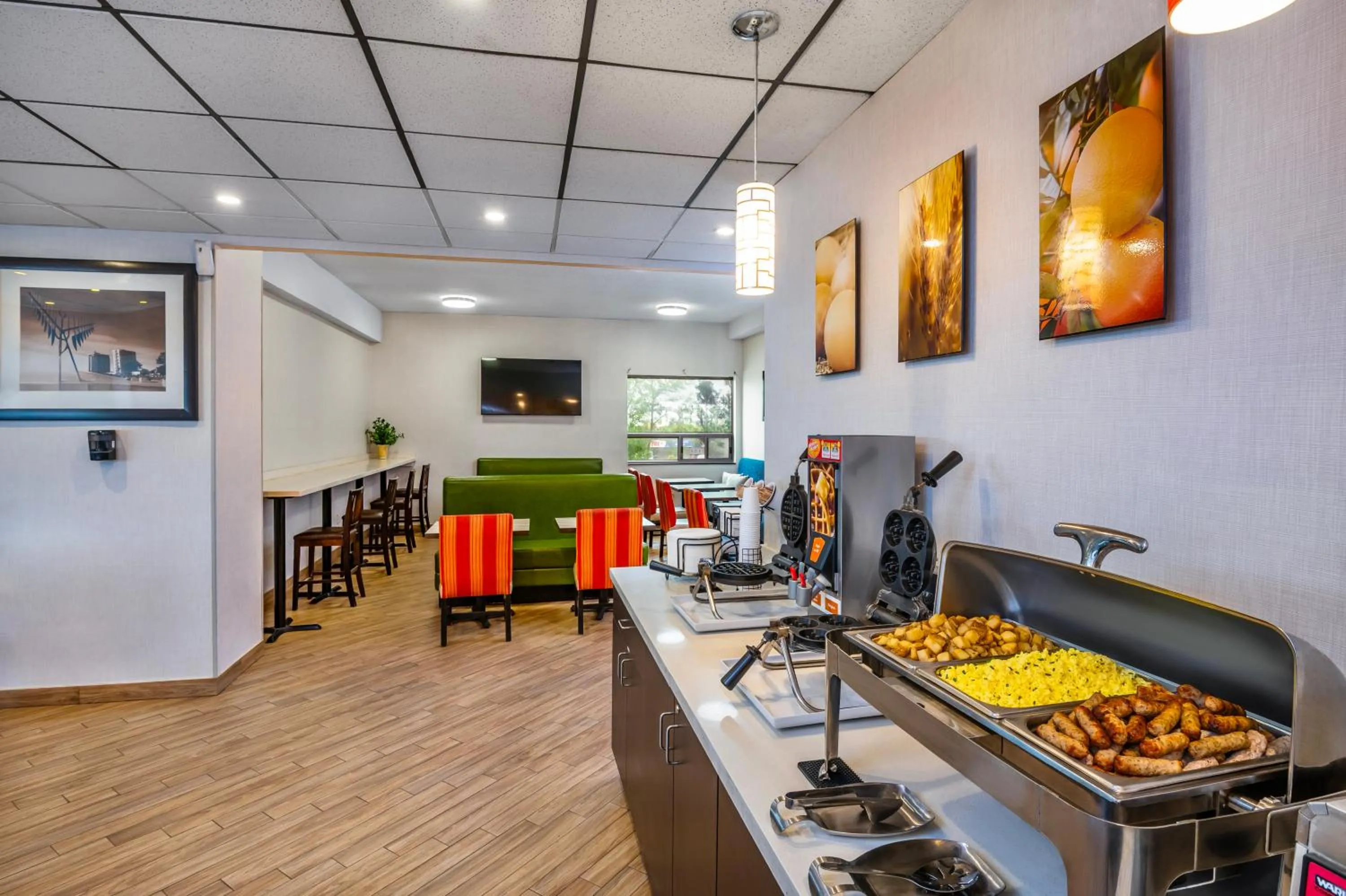 Breakfast in Comfort Inn & Suites