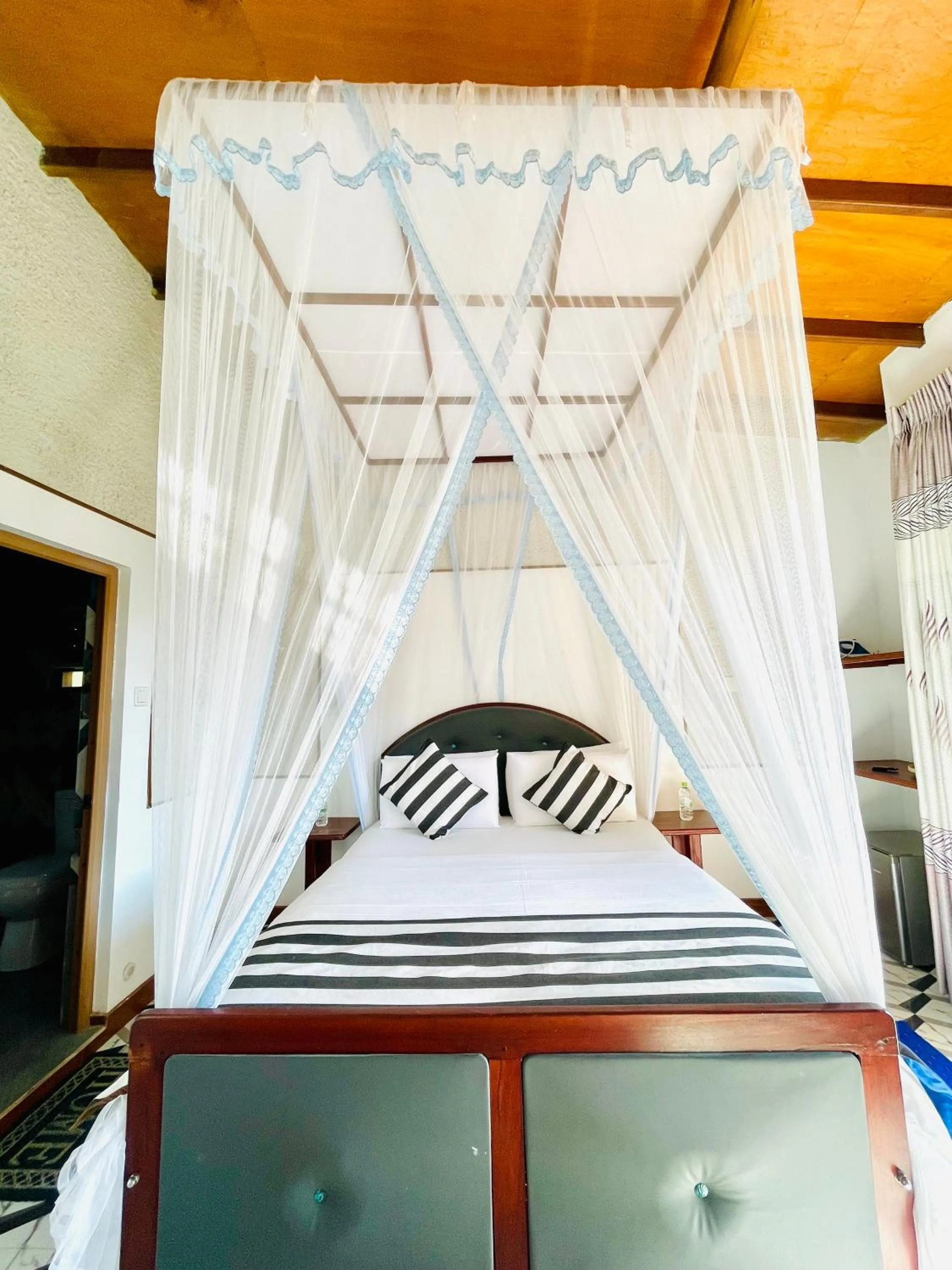 Bed in Royal Mount Ella