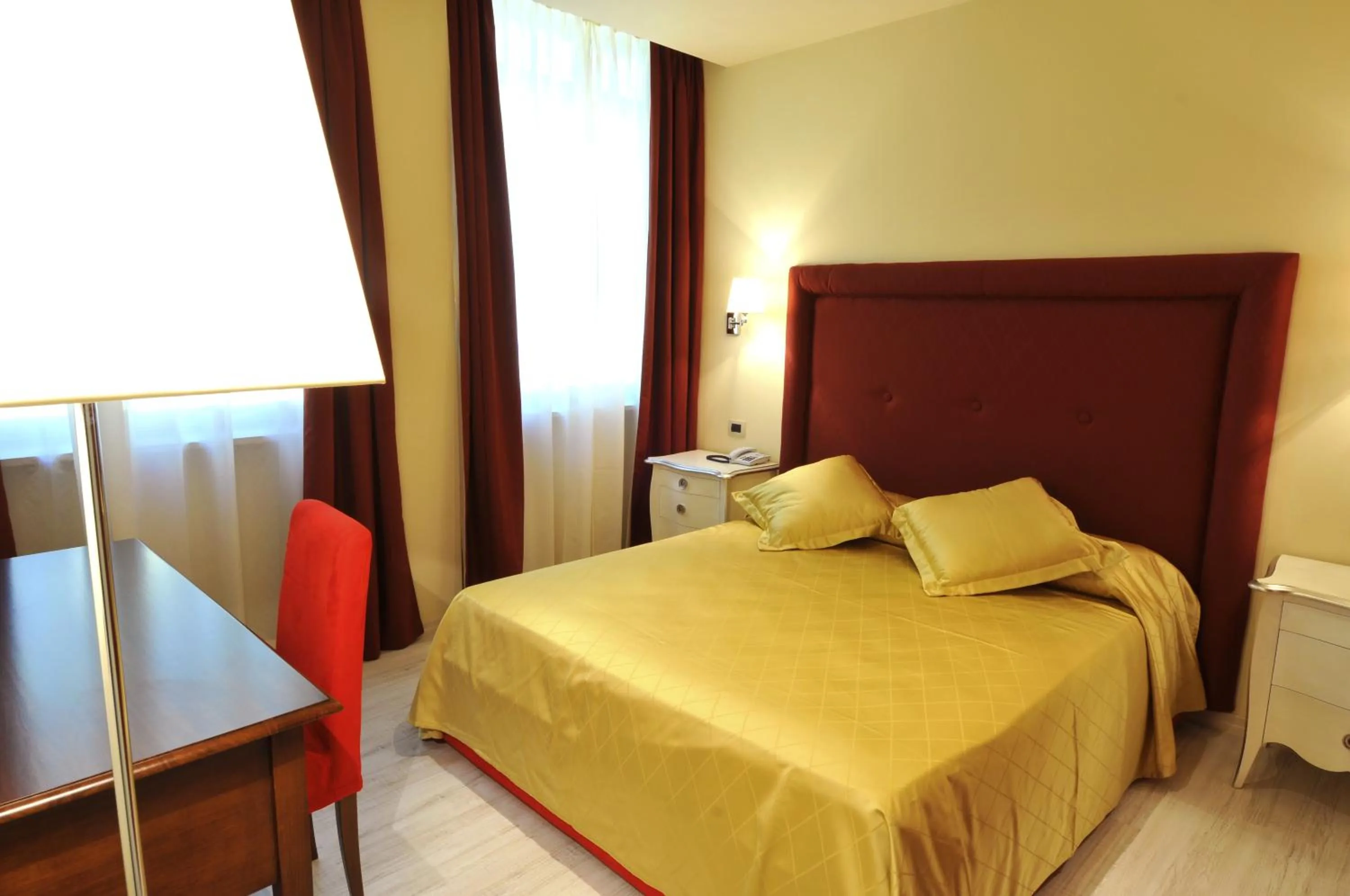 Bedroom in Residence Diamanterosso