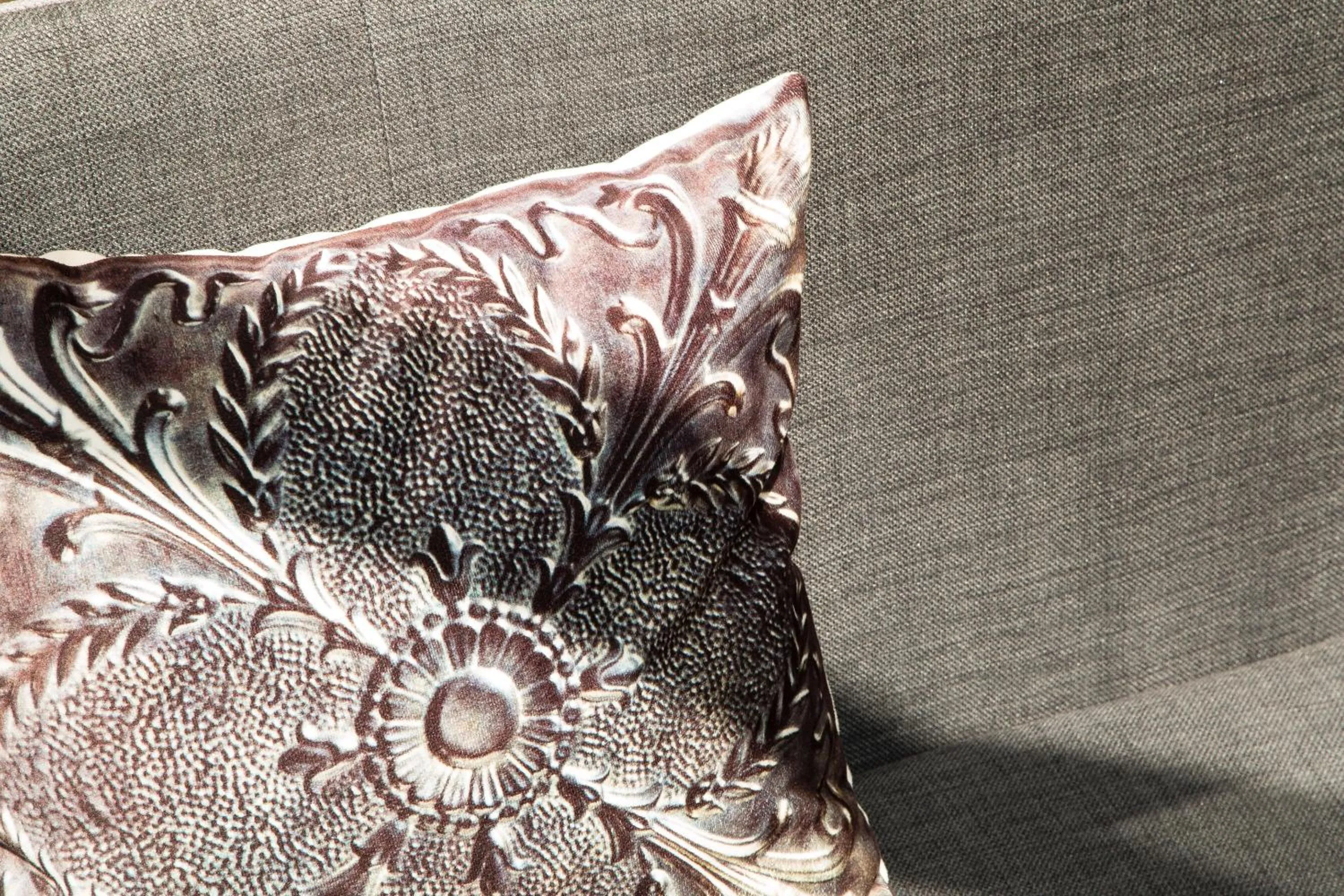 Decorative detail in Hotel Espace Champerret