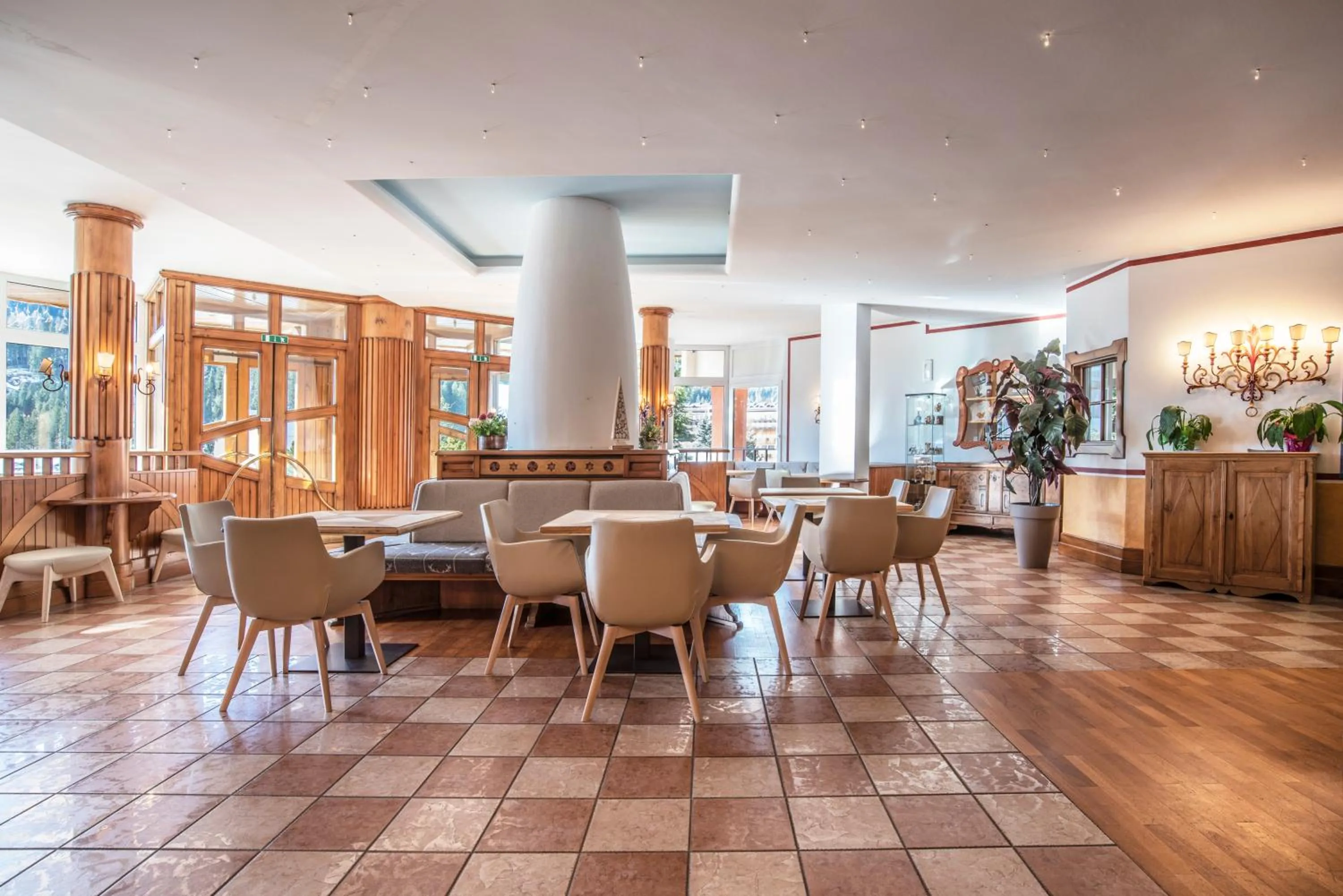 Lobby or reception in Sporting Aparthotel