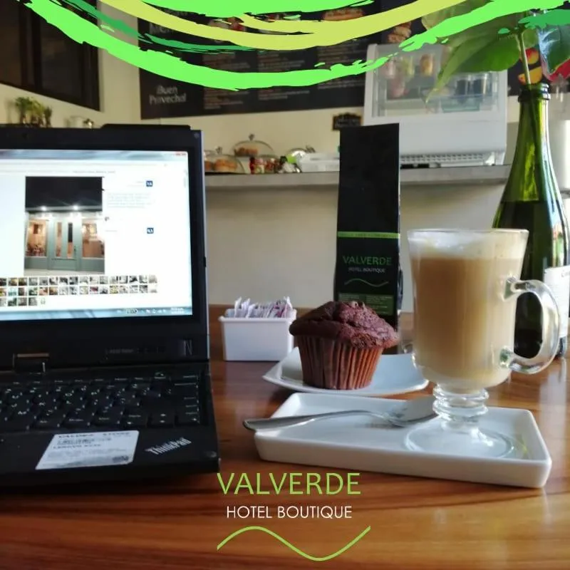 Restaurant/places to eat in Hotel Boutique Valverde Santa Elena