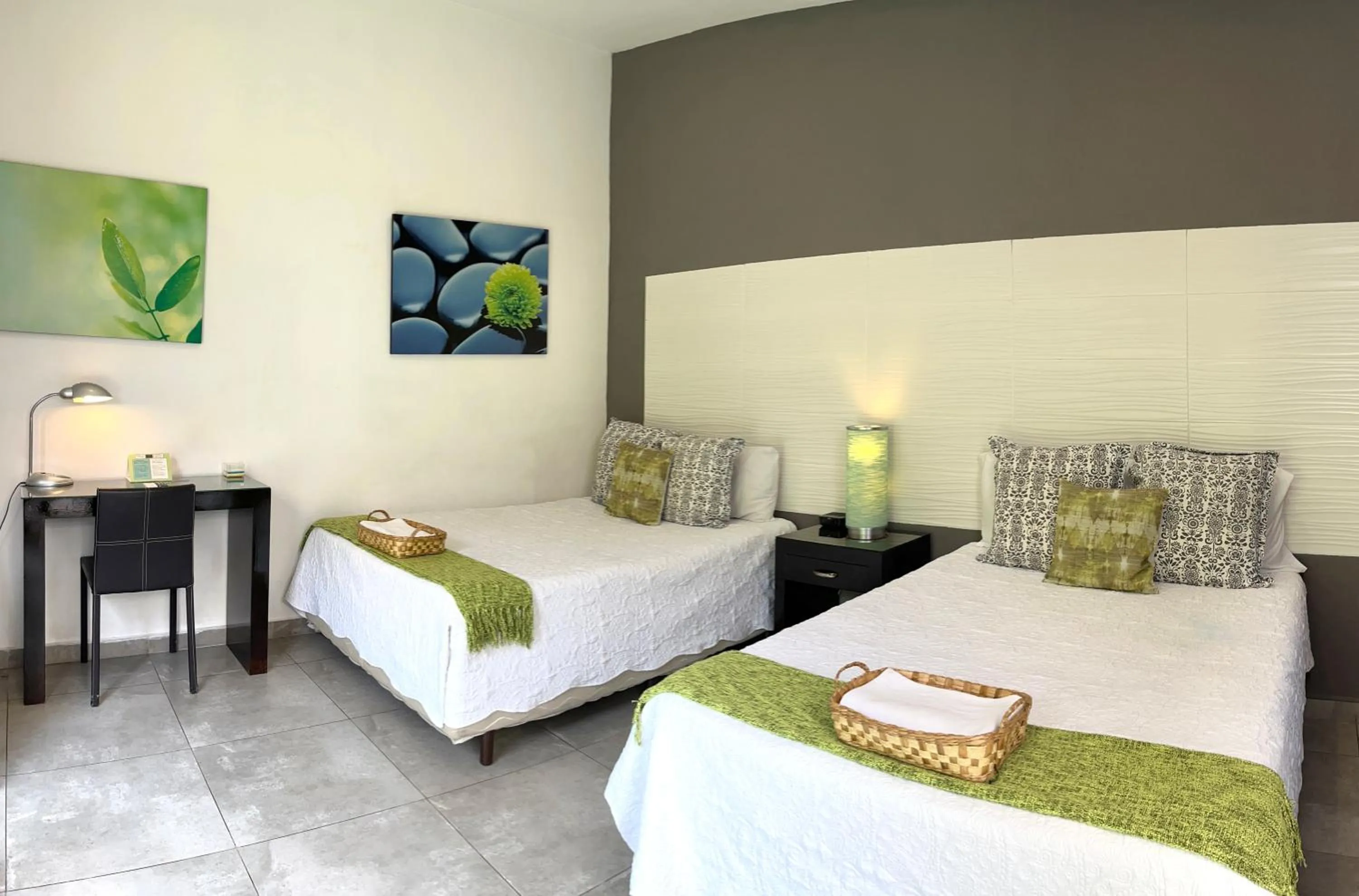 Photo of the whole room, Bed in Hotel Boutique Valverde Santa Elena