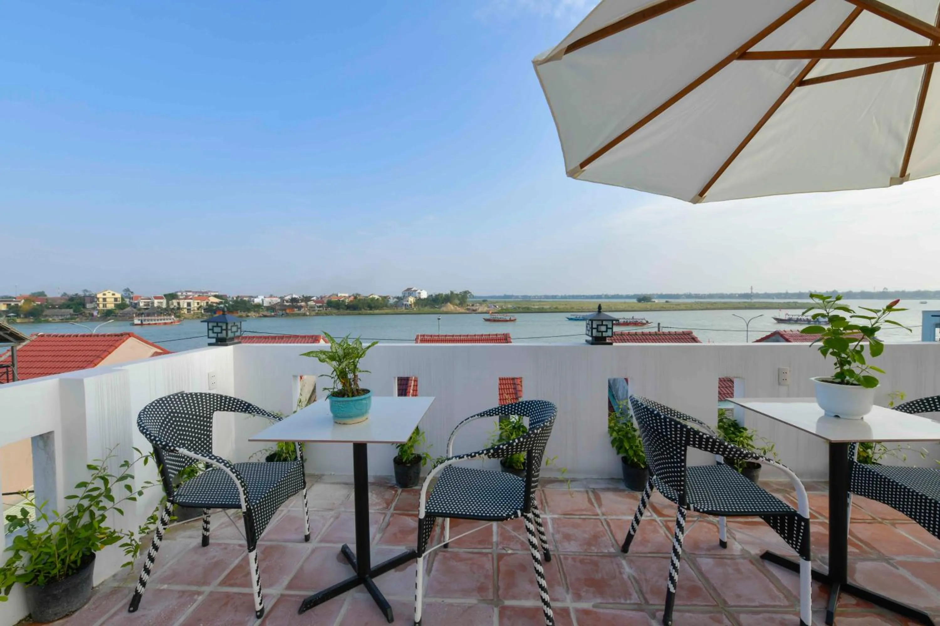 Property building in Rockmouse Centre River Villa Hoi An