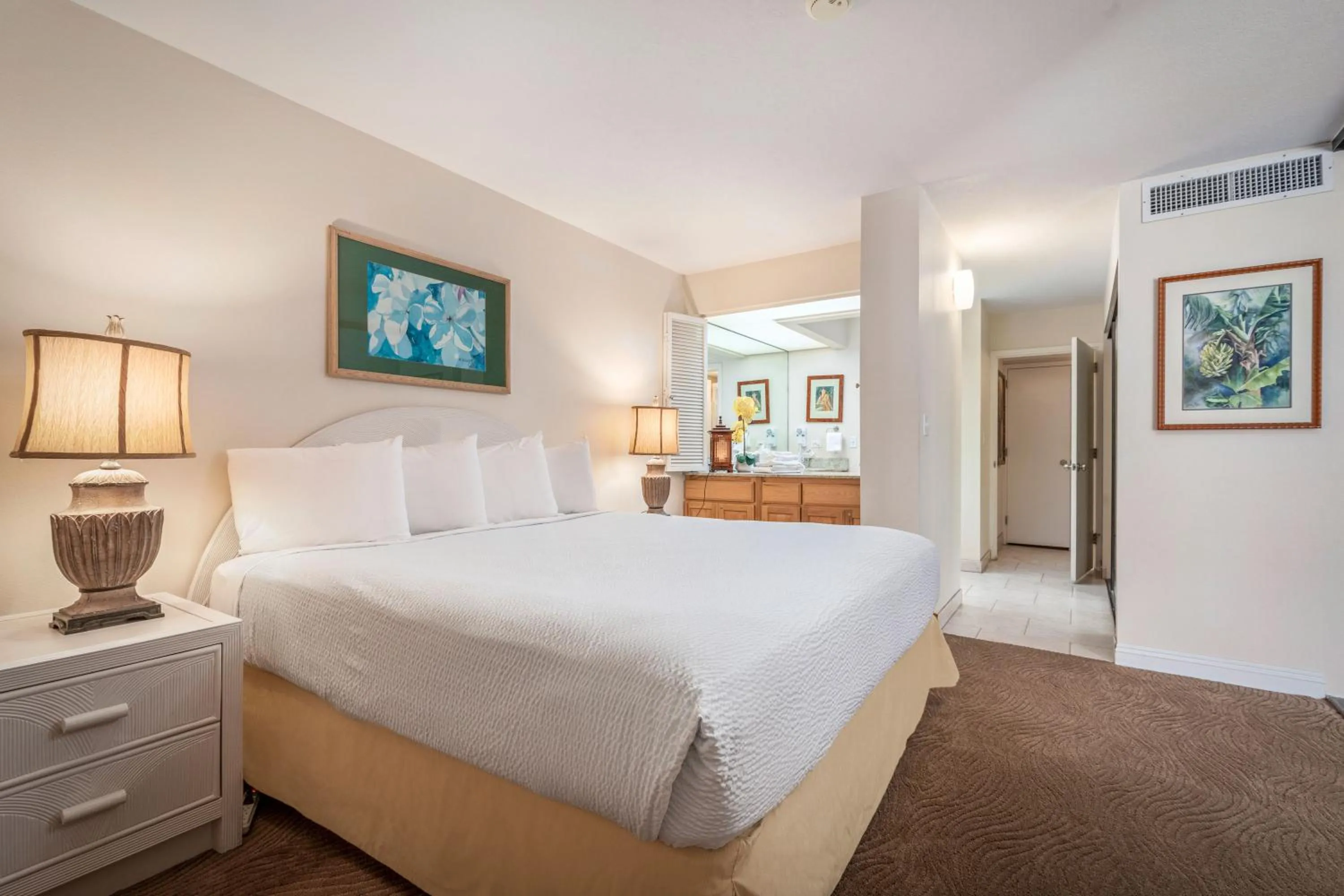 Bed in Aston Kona By The Sea