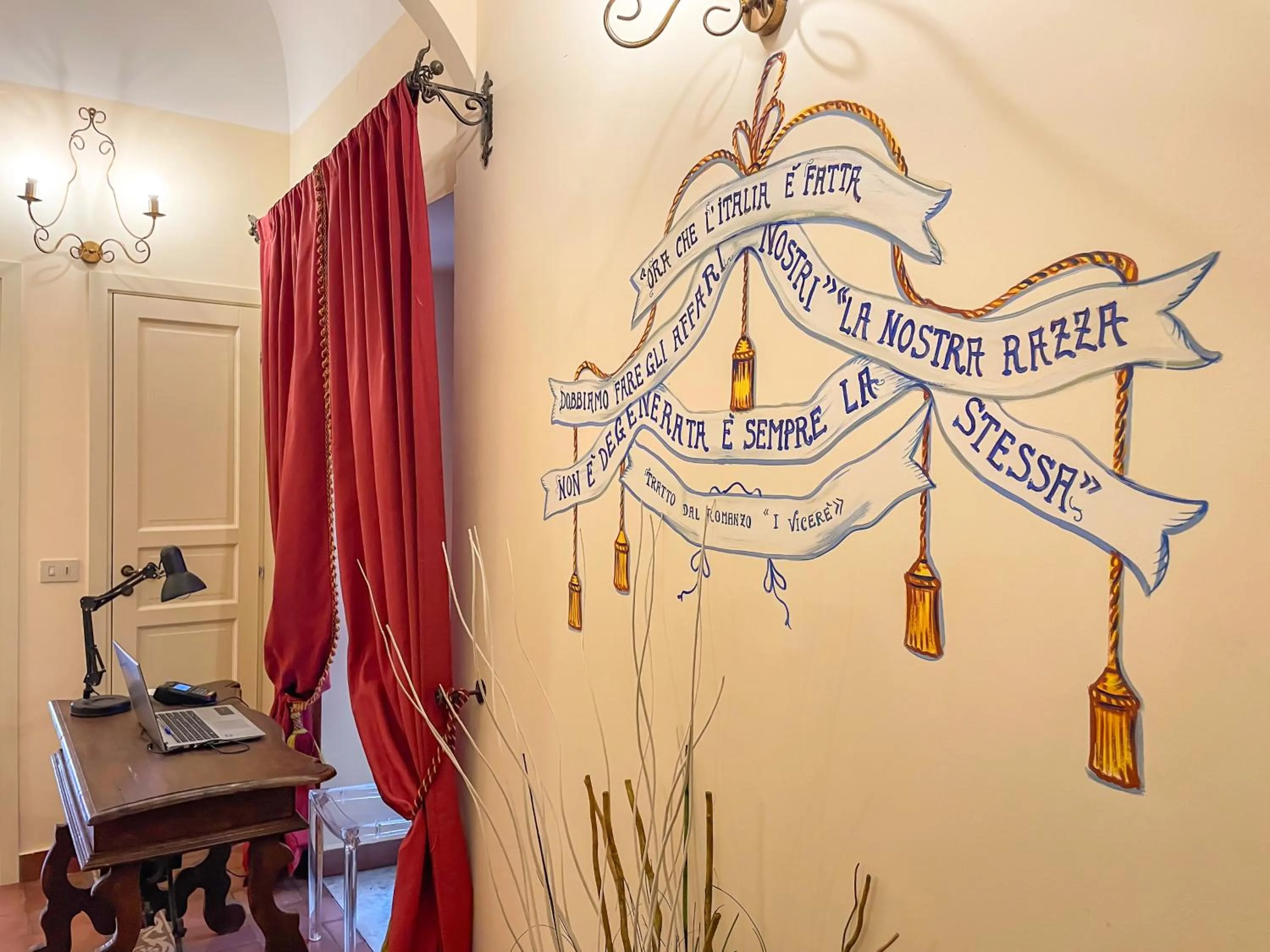 Lobby or reception in Francalanza City Rooms