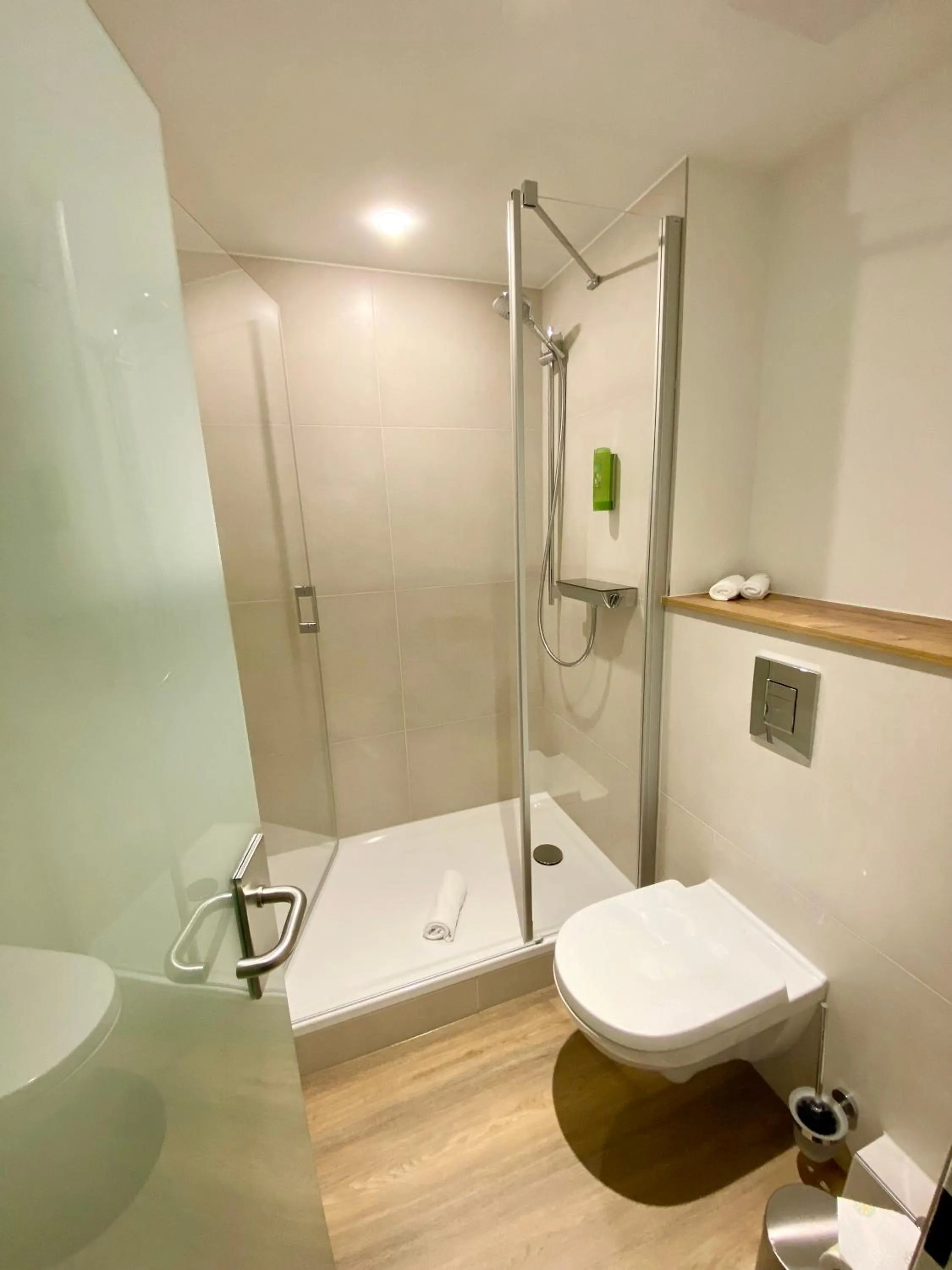 Shower in Landidyll Hotel Klostermühle