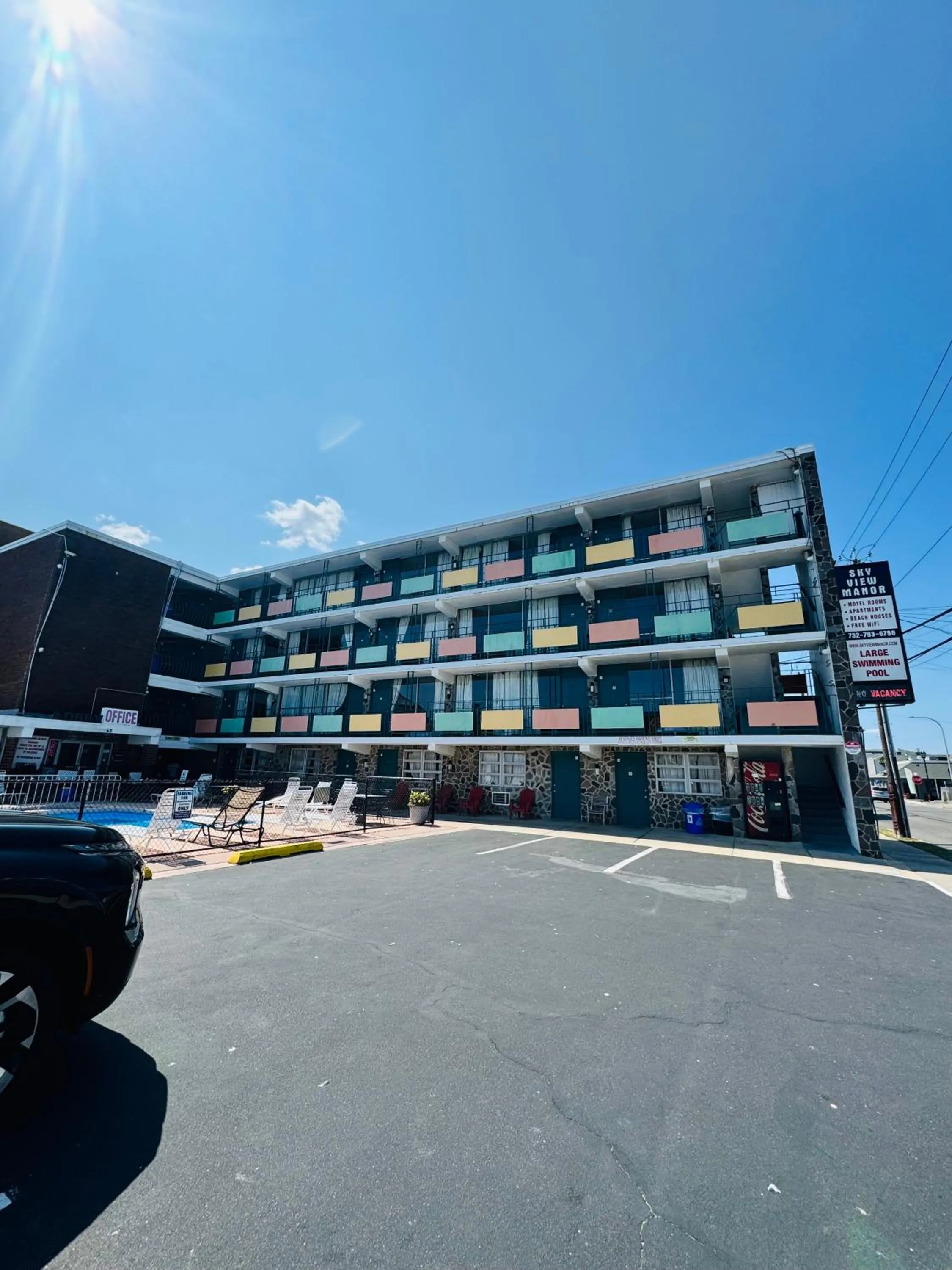 Property building in Skyview Manor Motel