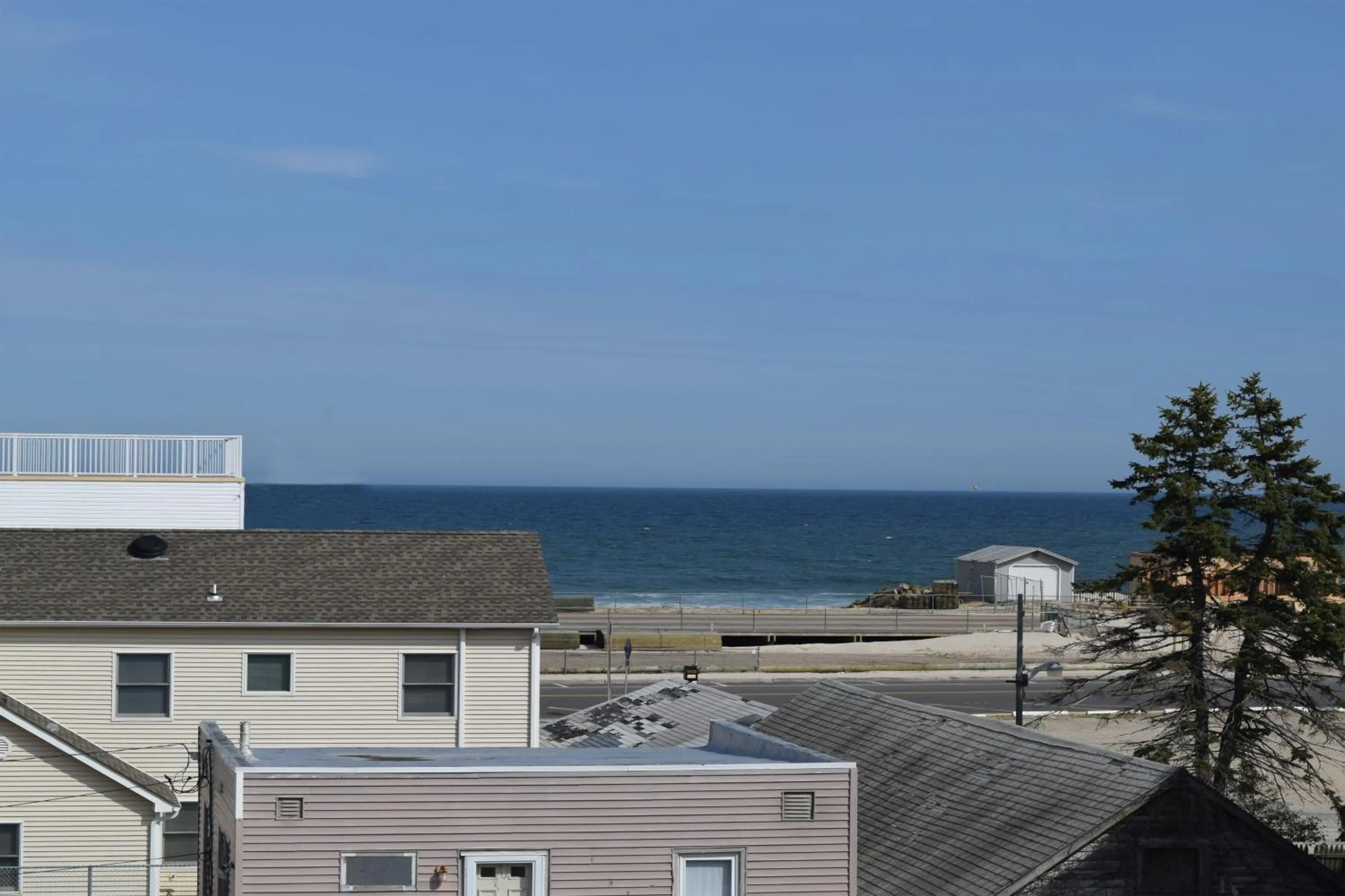 Sea view in Skyview Manor Motel