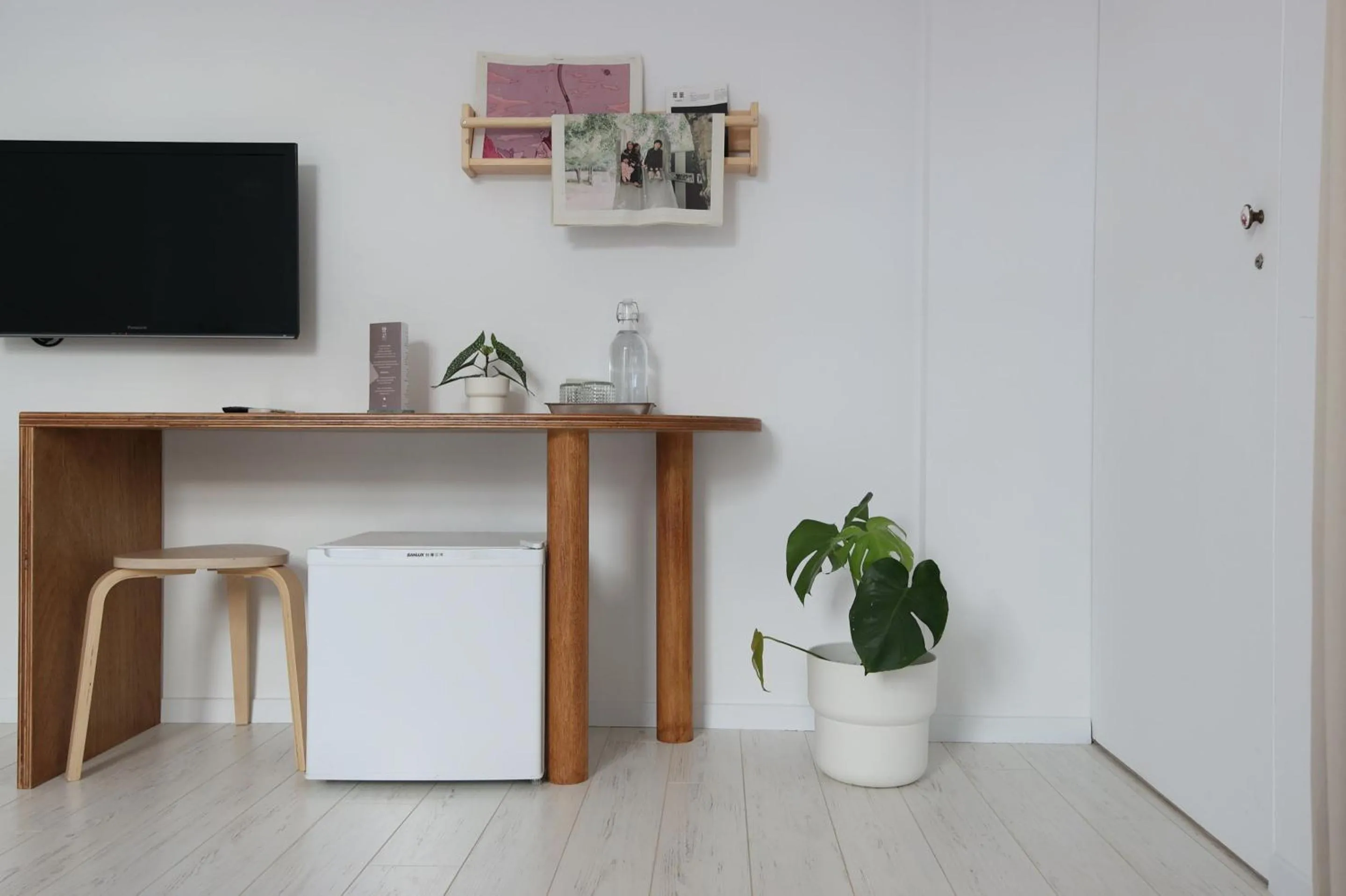 TV and multimedia in OwlStay The Salt