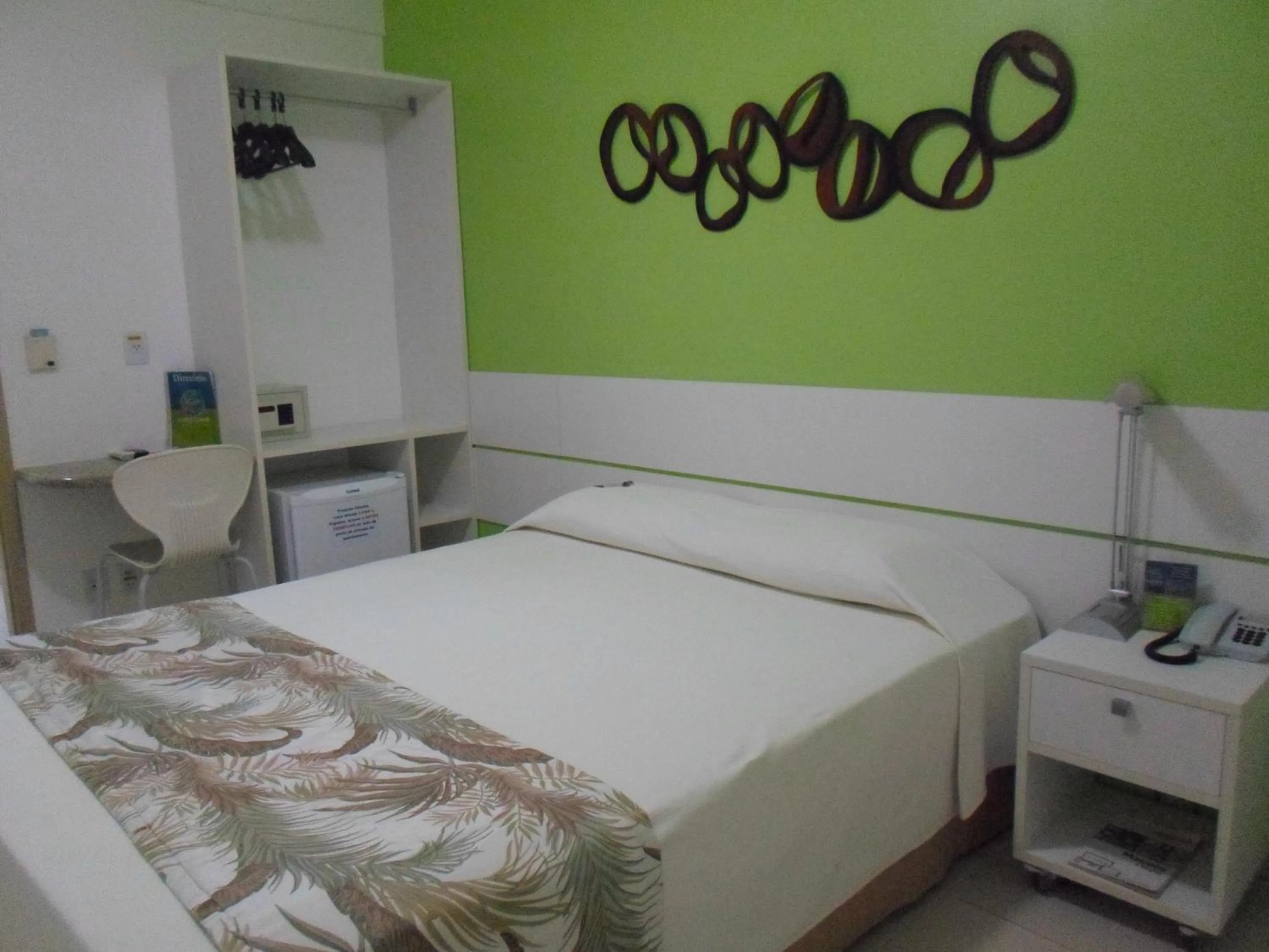 Bed in Coqueiros Express Hotel