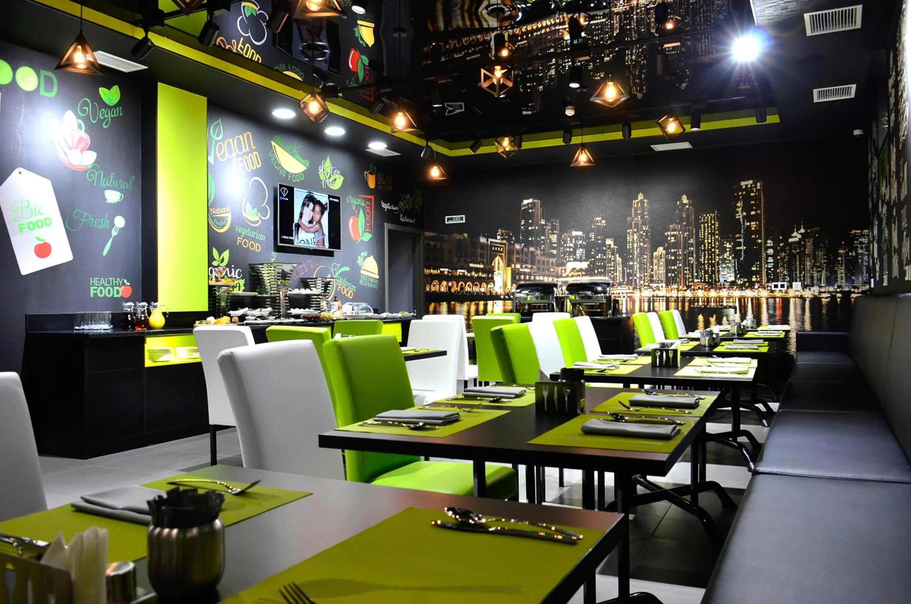 Restaurant/places to eat in Art Hotel Bishkek