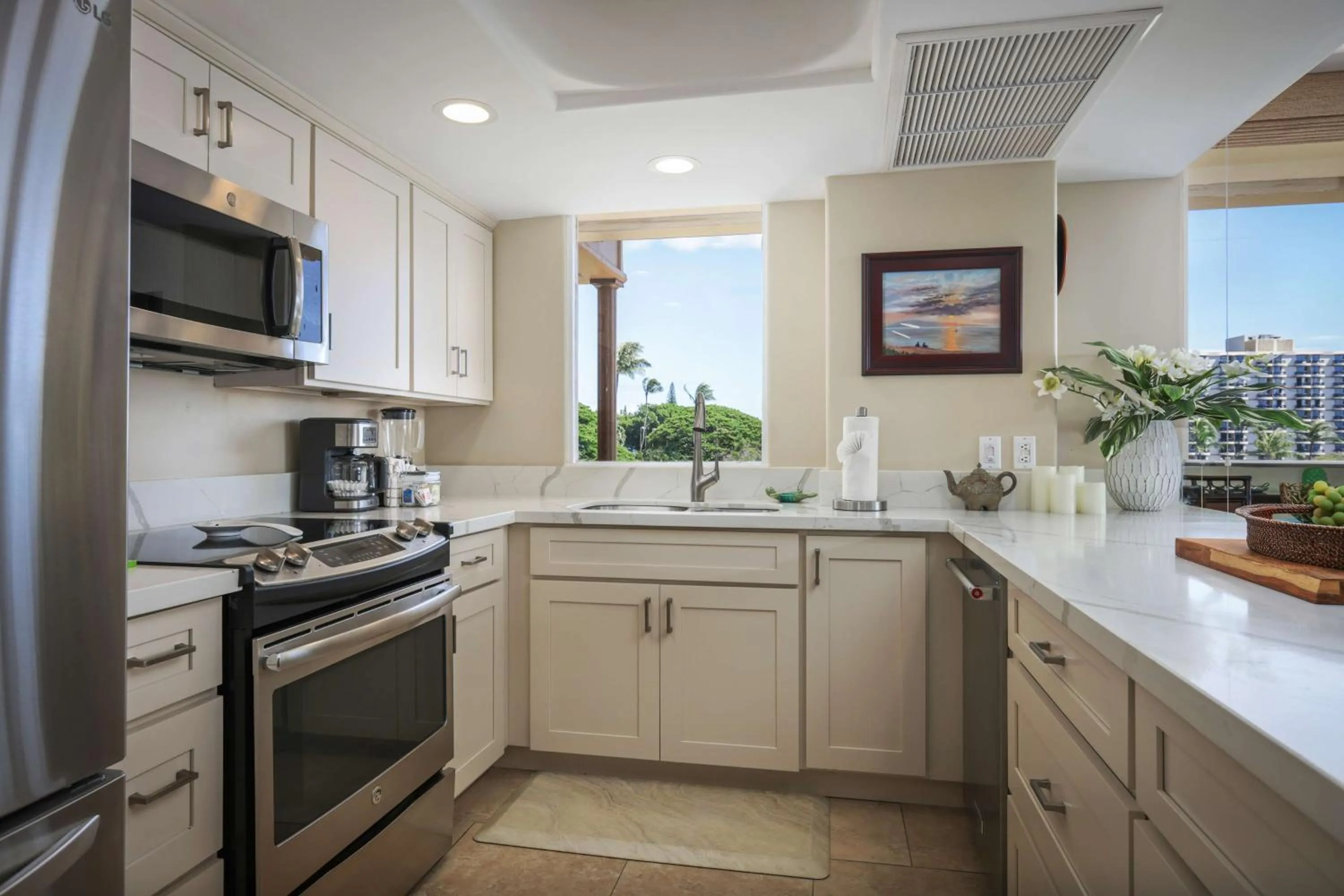 Coffee/tea facilities in Aston Maui Kaanapali Villas