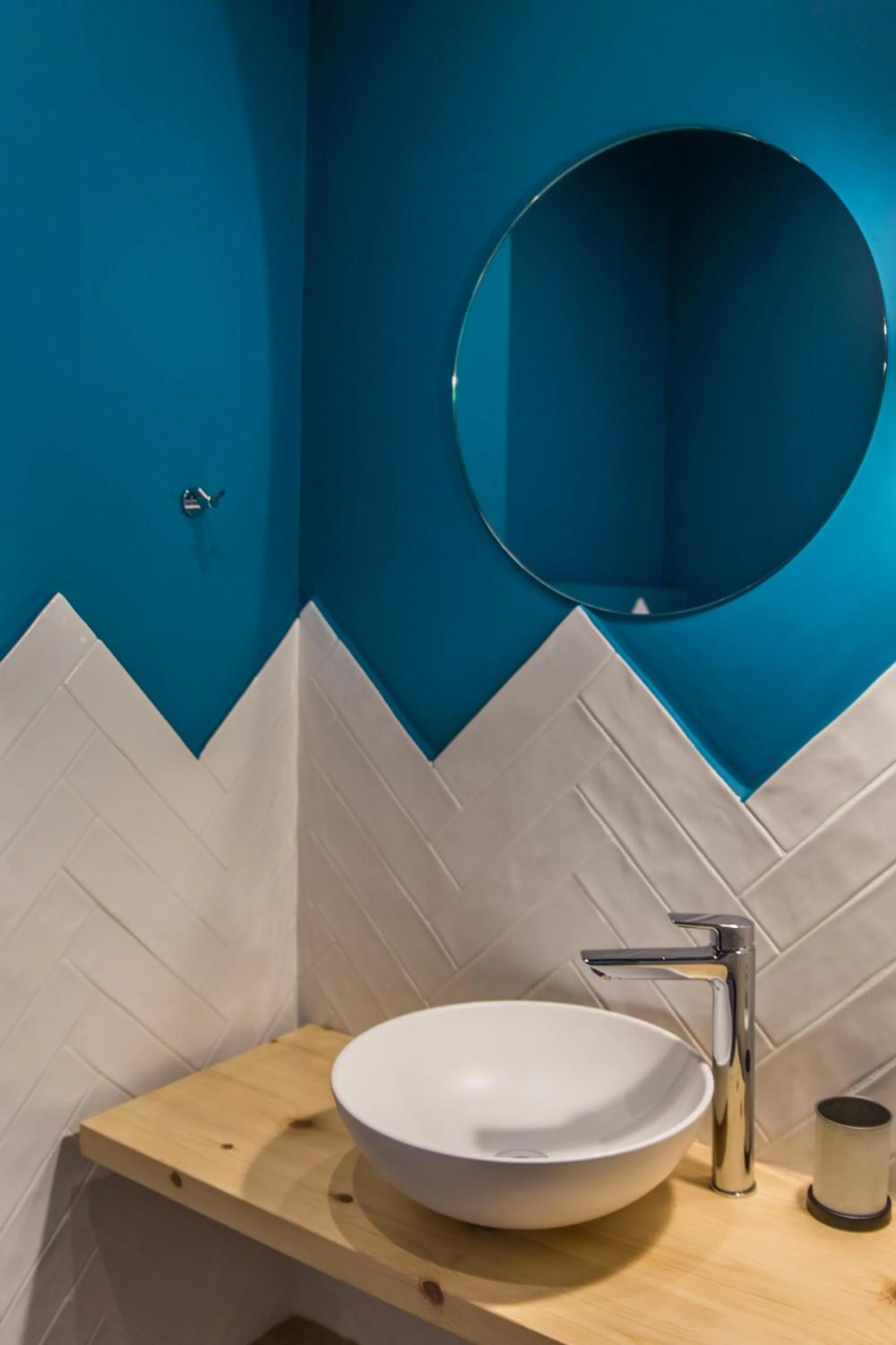 Toilet in Athens Life