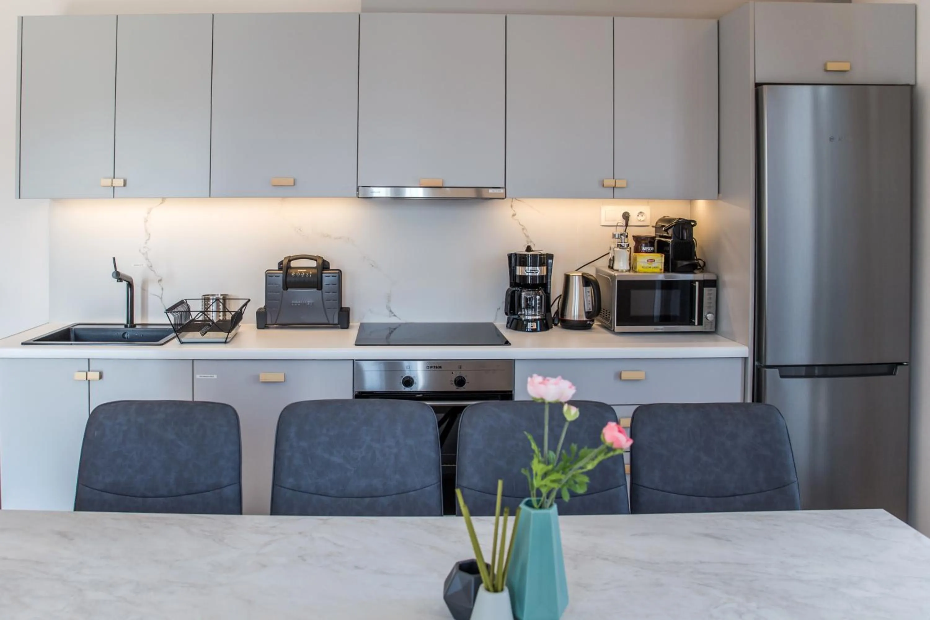 Coffee/tea facilities in Athens Life