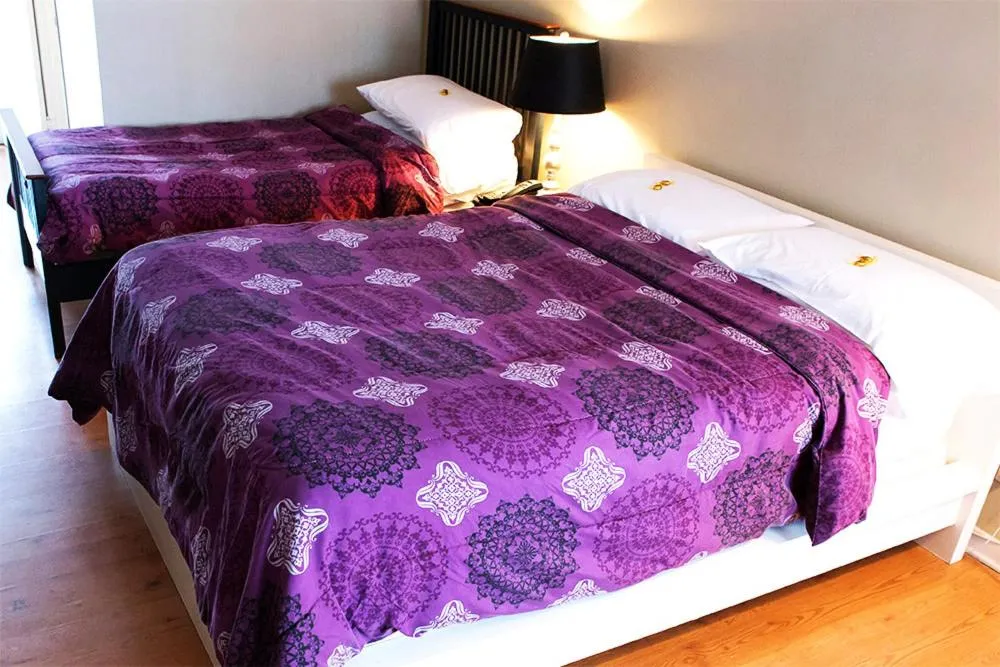 Bed in Chalet Beaconsfield Motel