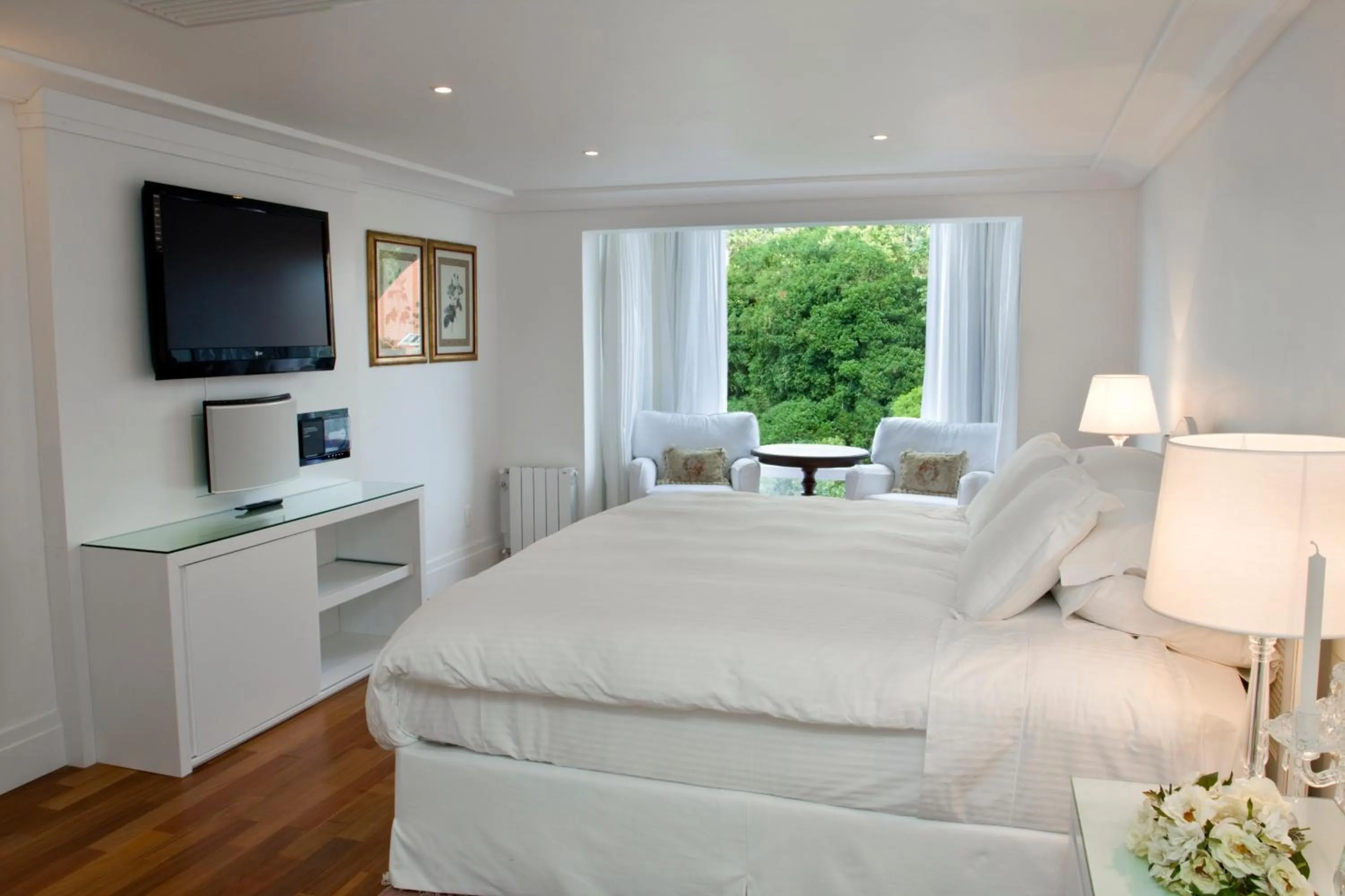 Decorative detail, Bed in Hotel Estalagem St. Hubertus