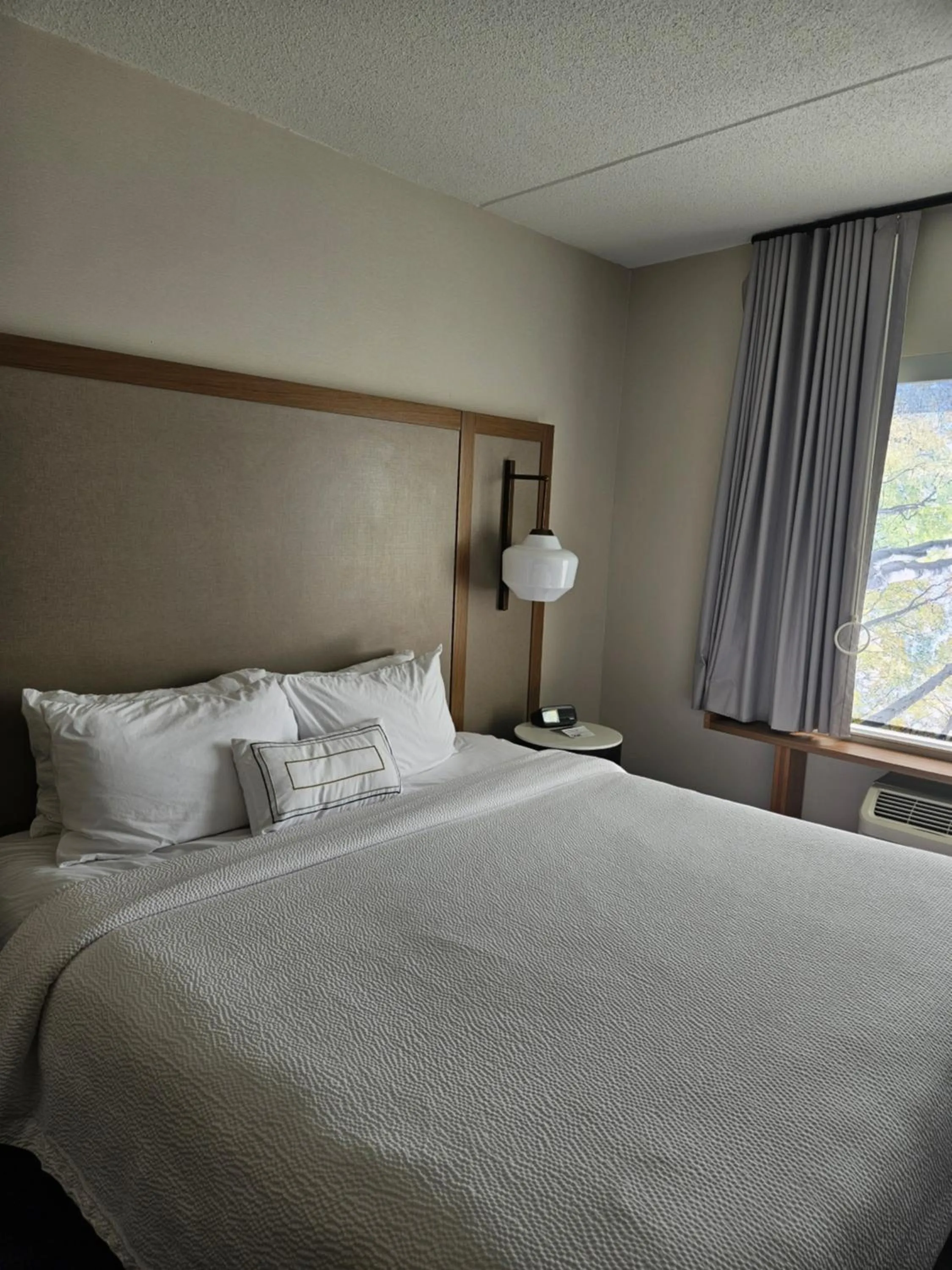 Bed in Fairfield Inn & Suites by Marriott Athens