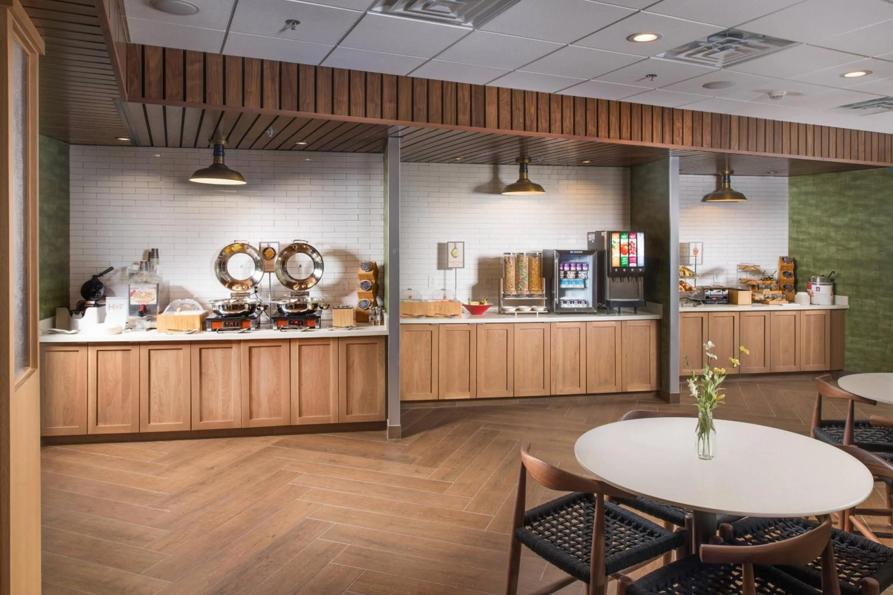 Breakfast in Fairfield Inn & Suites by Marriott Athens