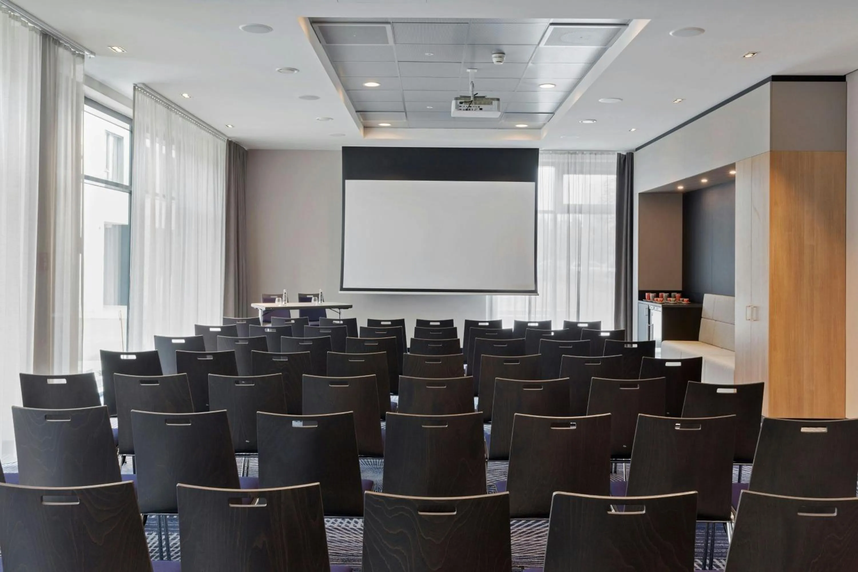 Meeting/conference room in Courtyard by Marriott Oberpfaffenhofen Munich South