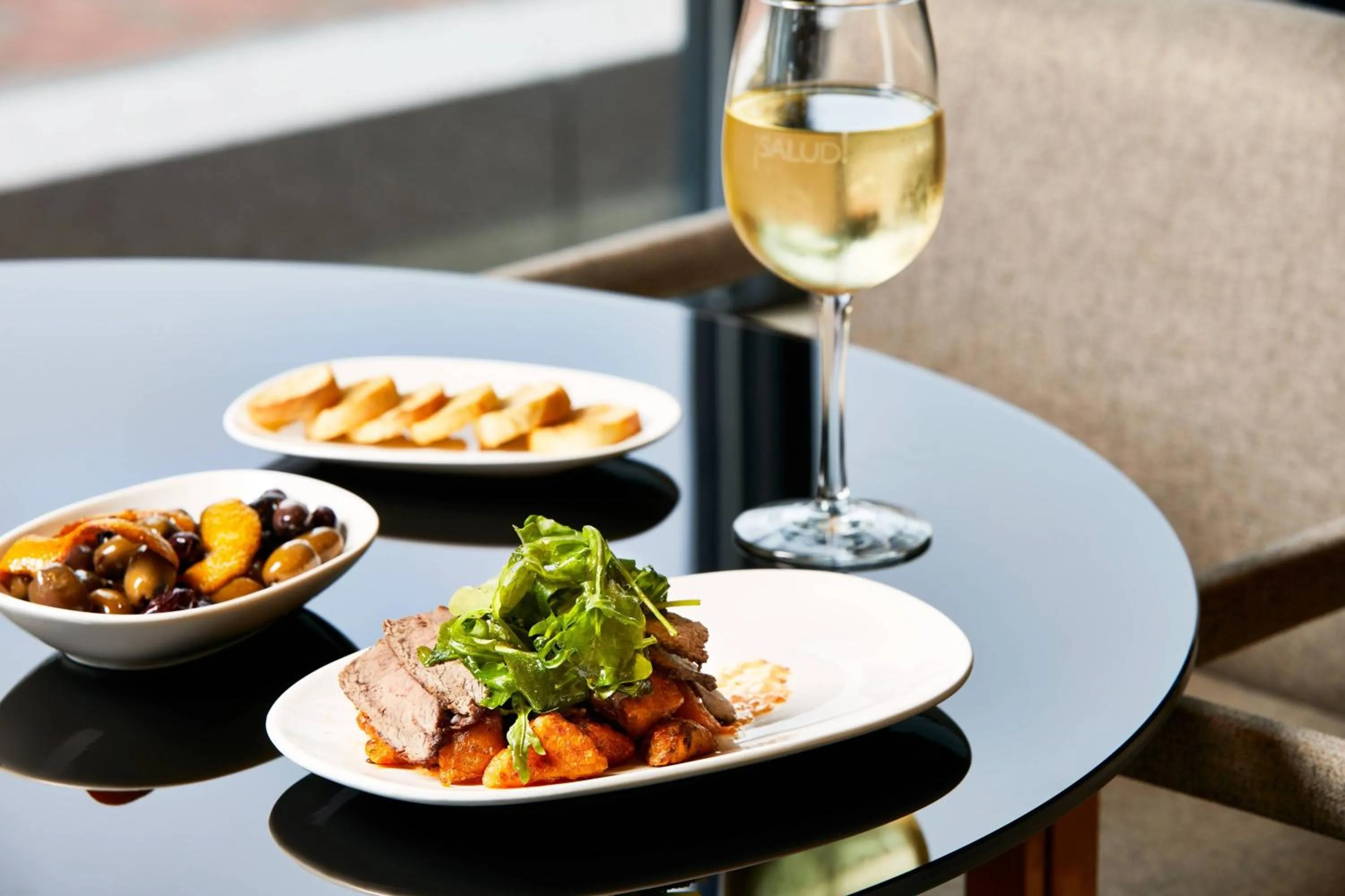 Lounge or bar in AC Hotel Portland Downtown-Waterfront, ME