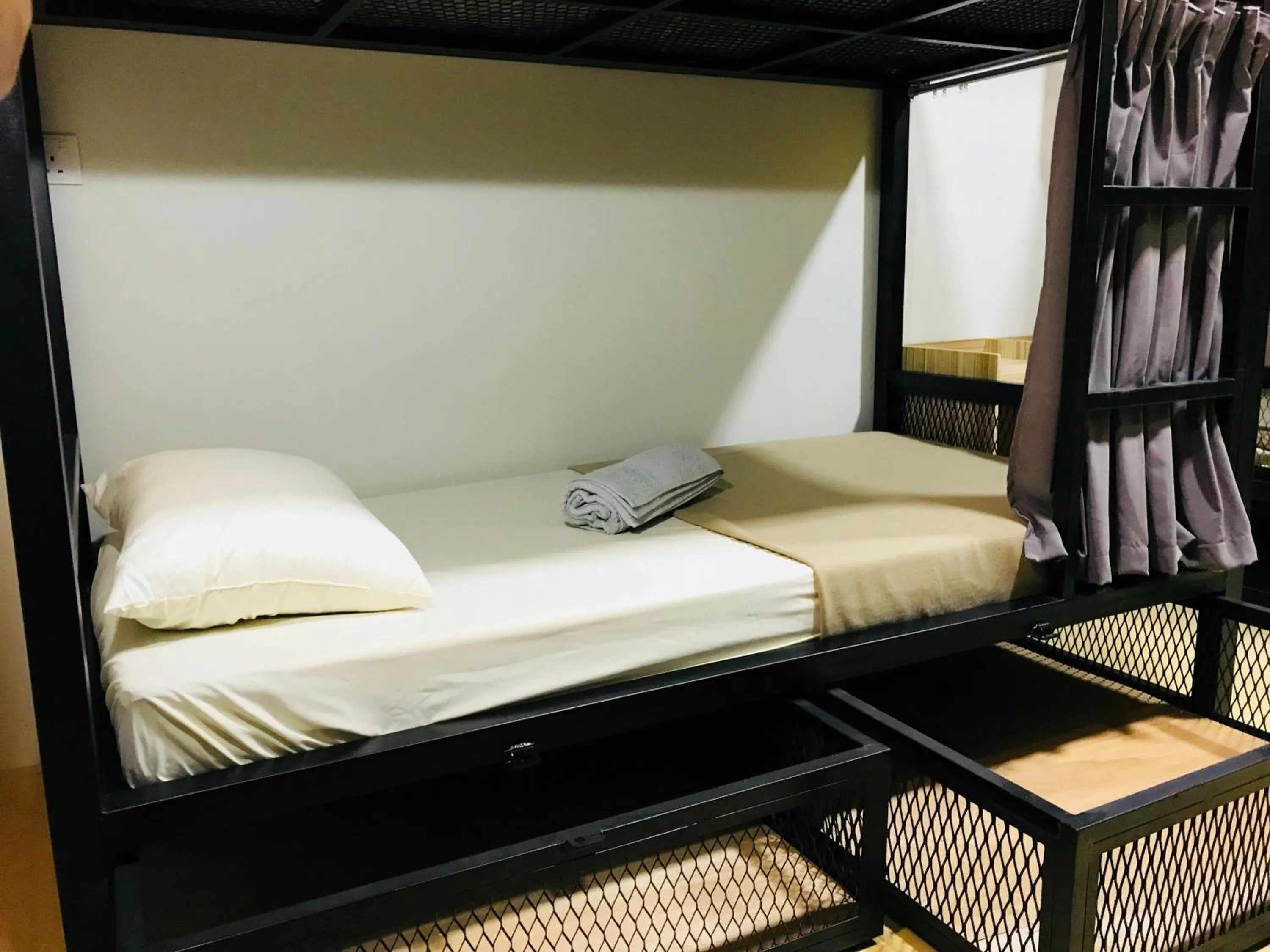 Bed in The Good Travelers Hostel - KL Airport