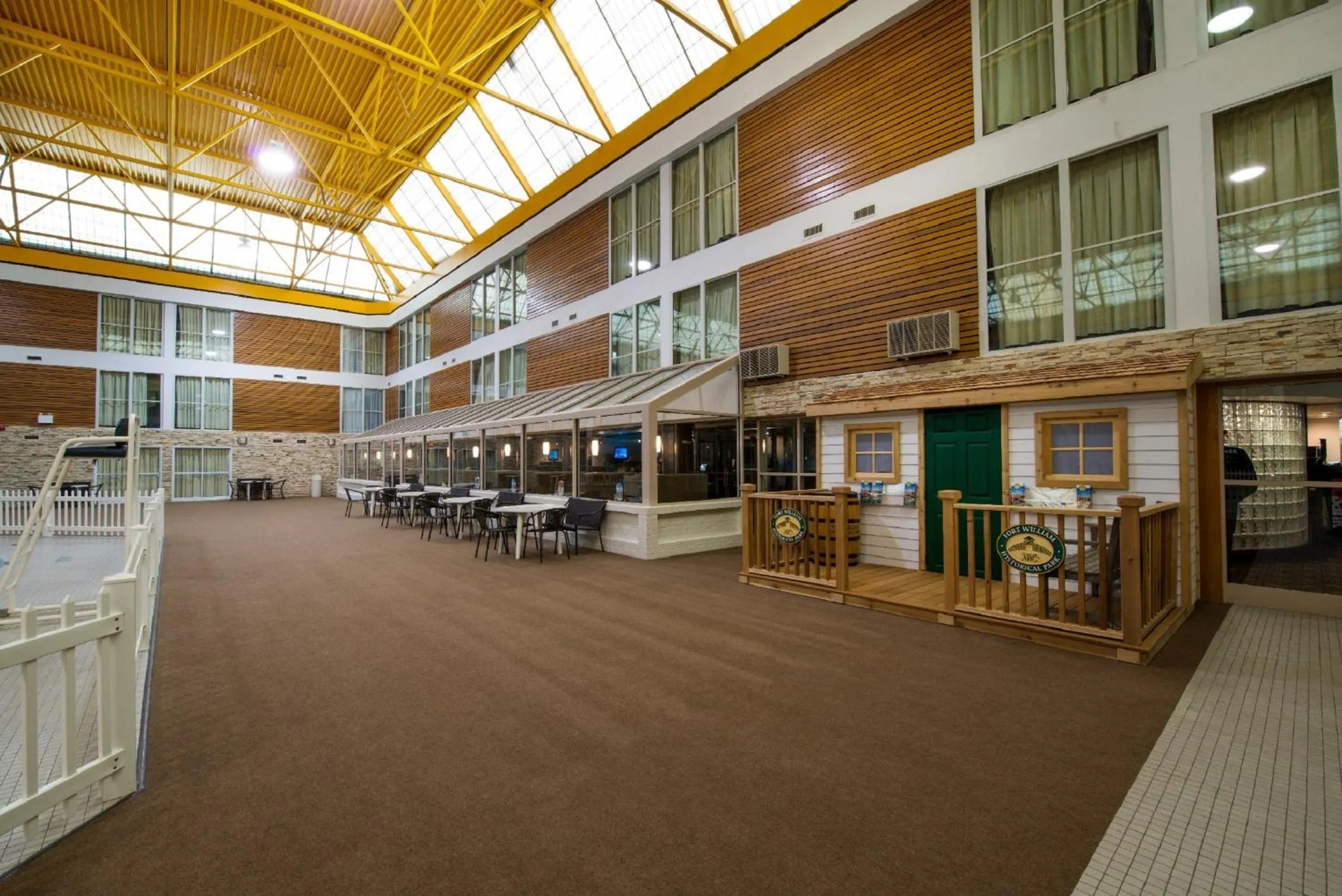 Other in Superior Inn Hotel and Conference Centre Thunder Bay