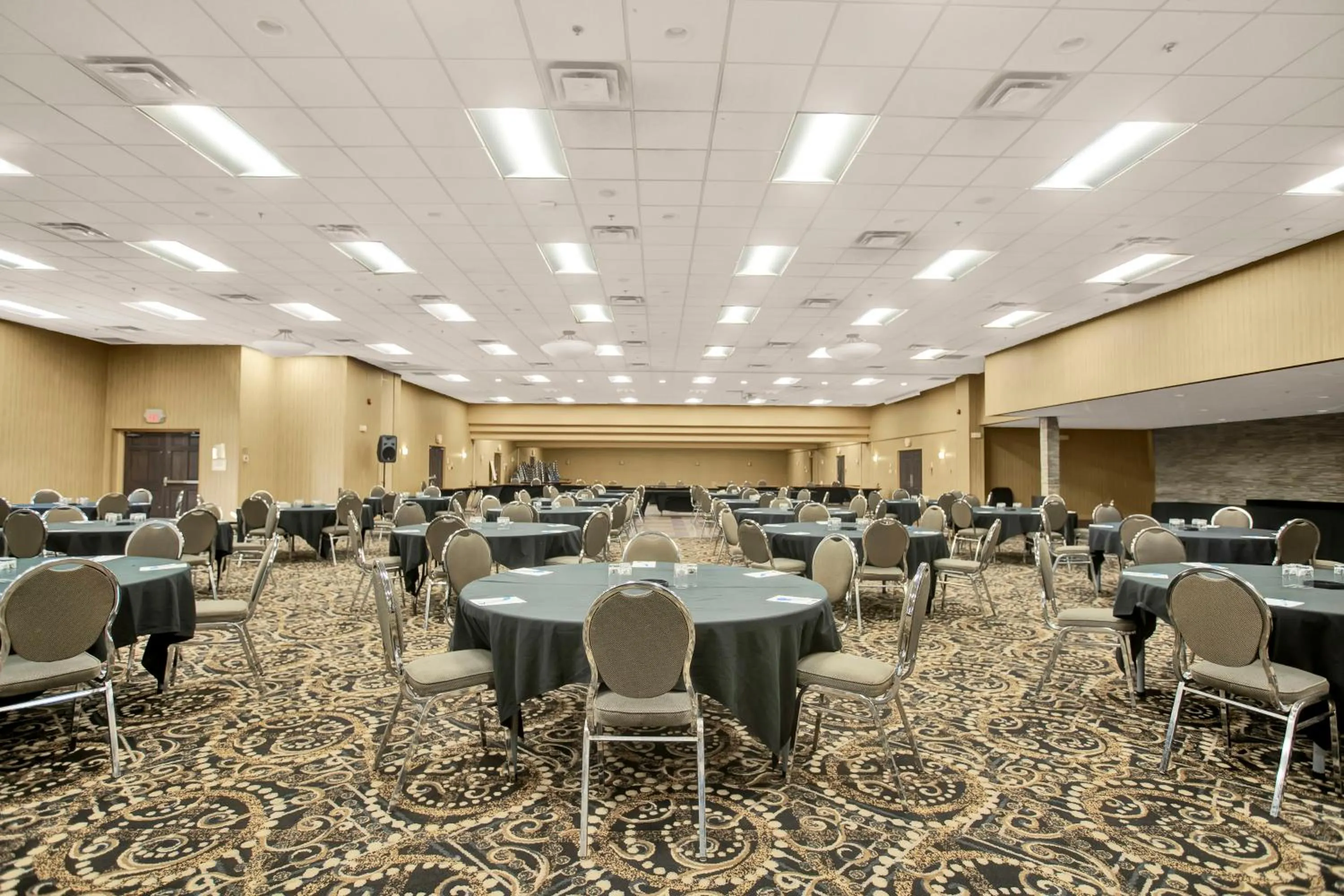 Banquet/Function facilities in Superior Inn Hotel and Conference Centre Thunder Bay