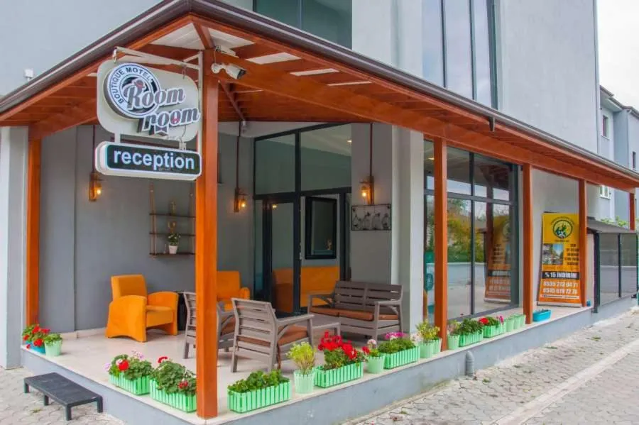 Facade/entrance in Room Room Motel