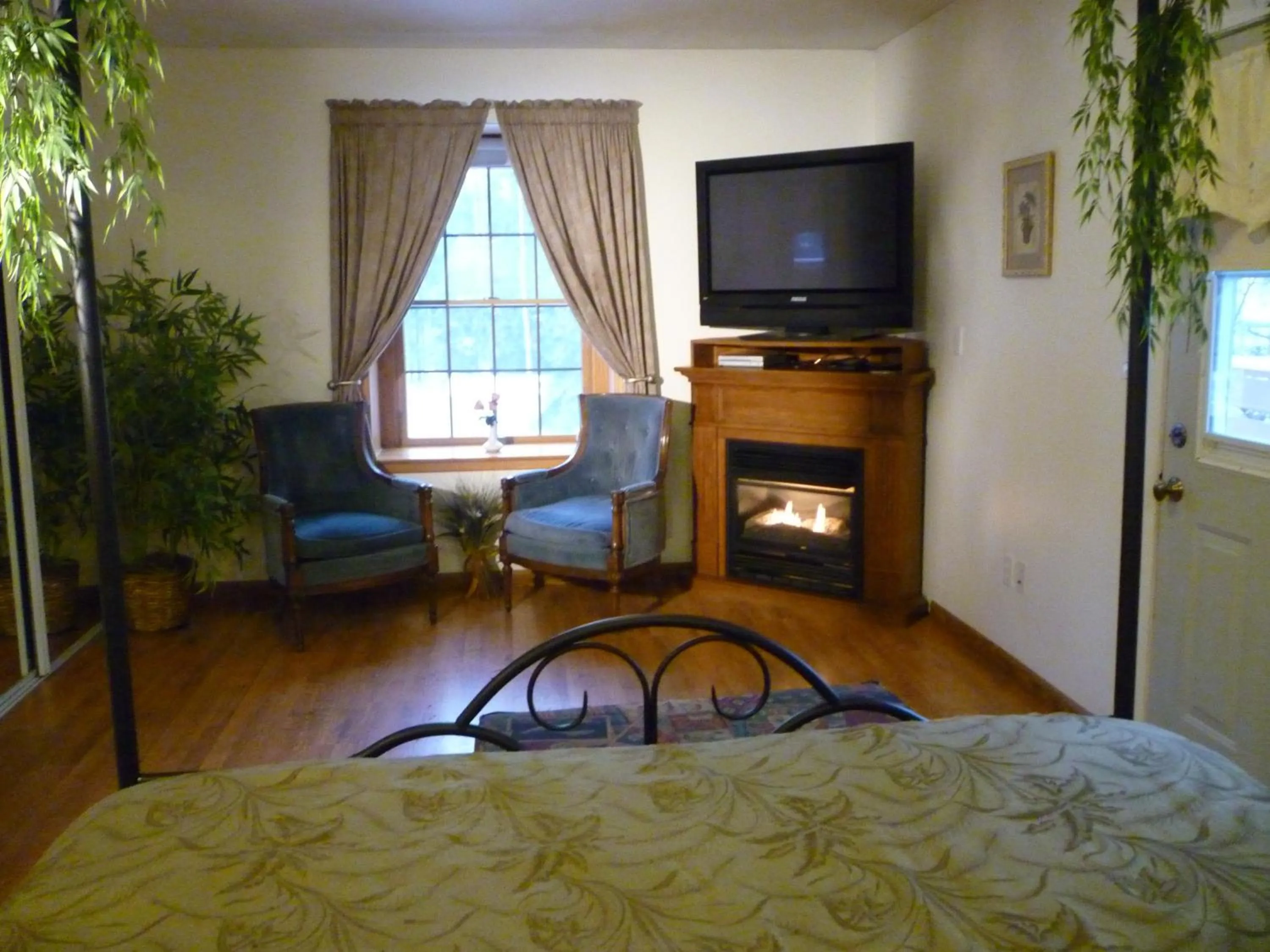 Bed in Abbey Archway Inn