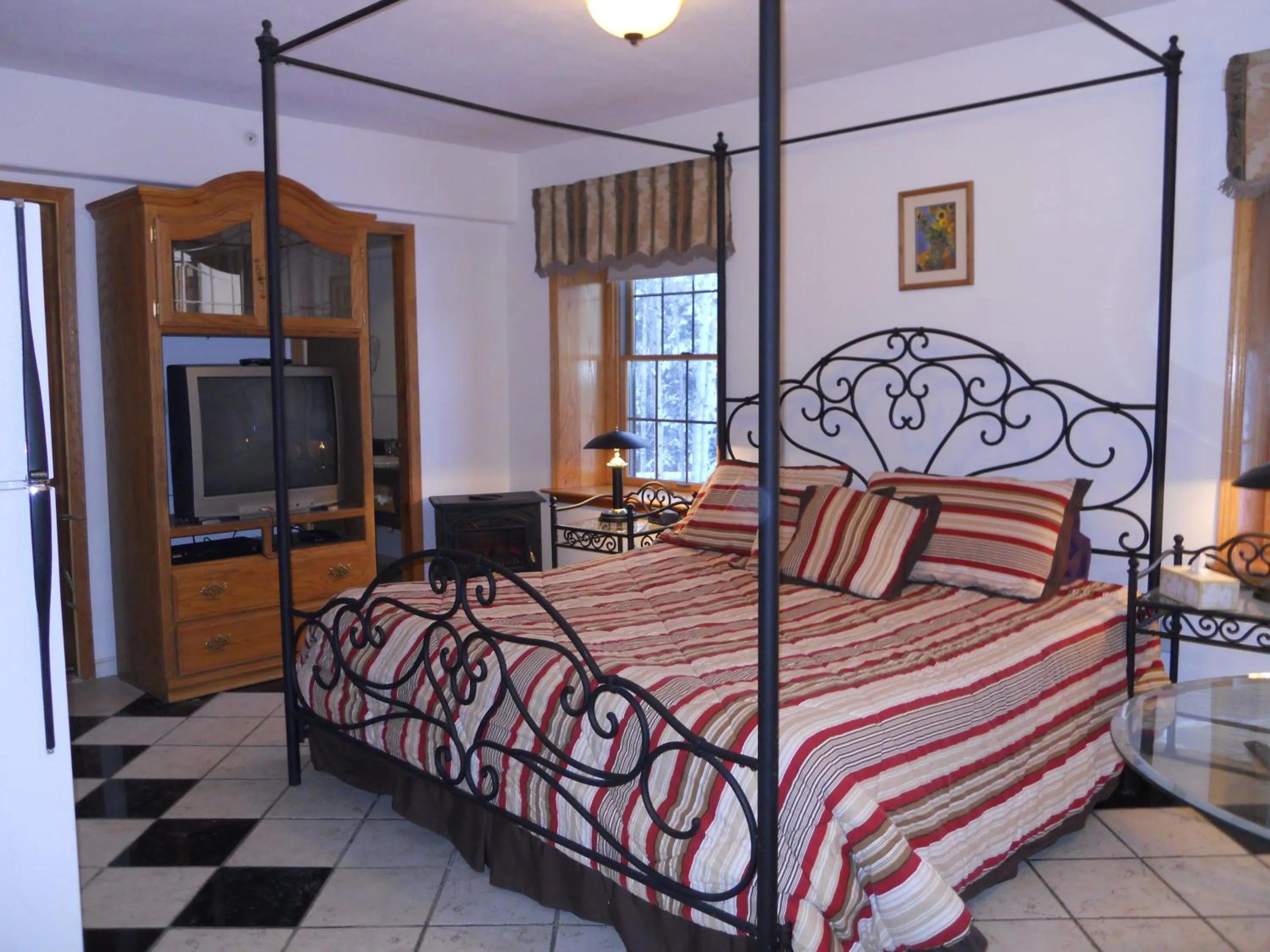 Bedroom, Bed in Abbey Archway Inn