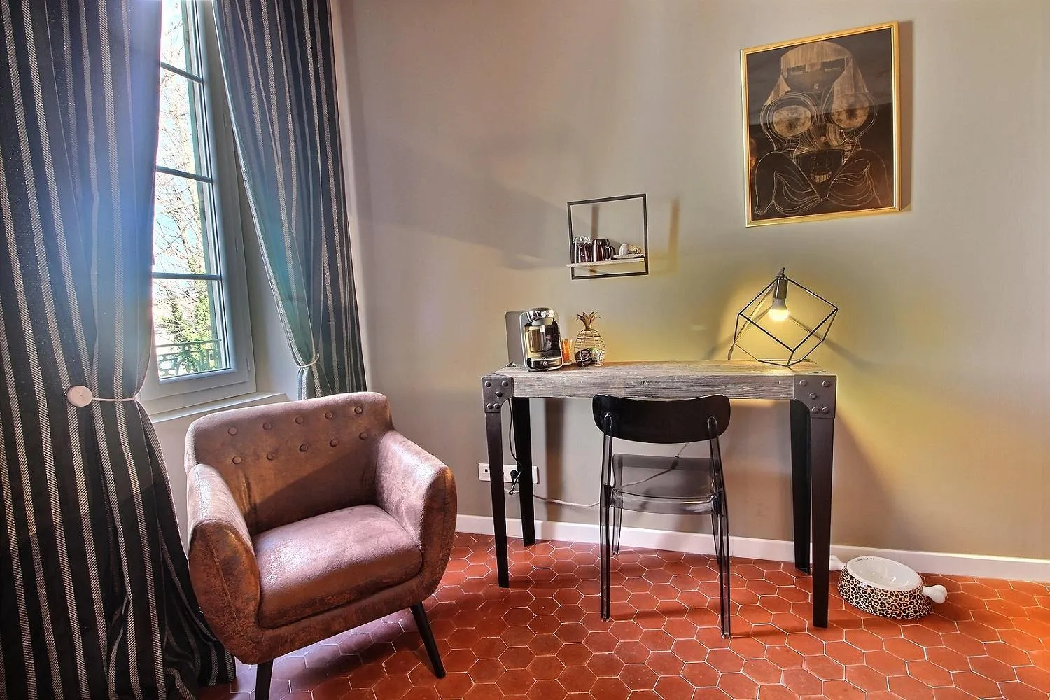 Coffee/tea facilities in Effets Personnels