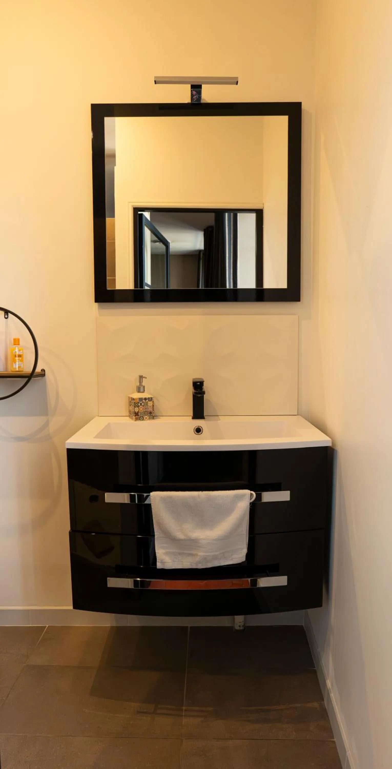 Bathroom in Effets Personnels