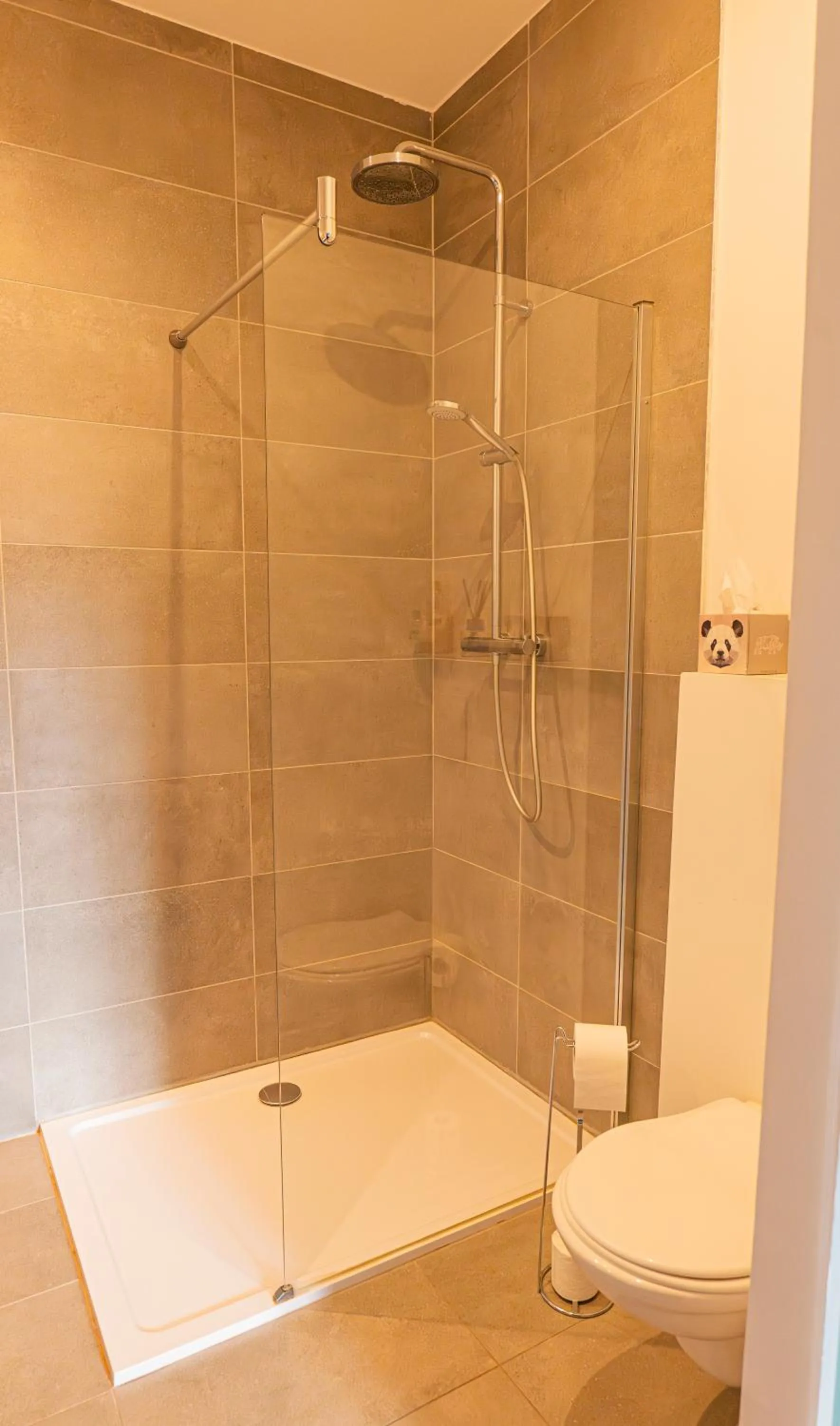 Shower in Effets Personnels