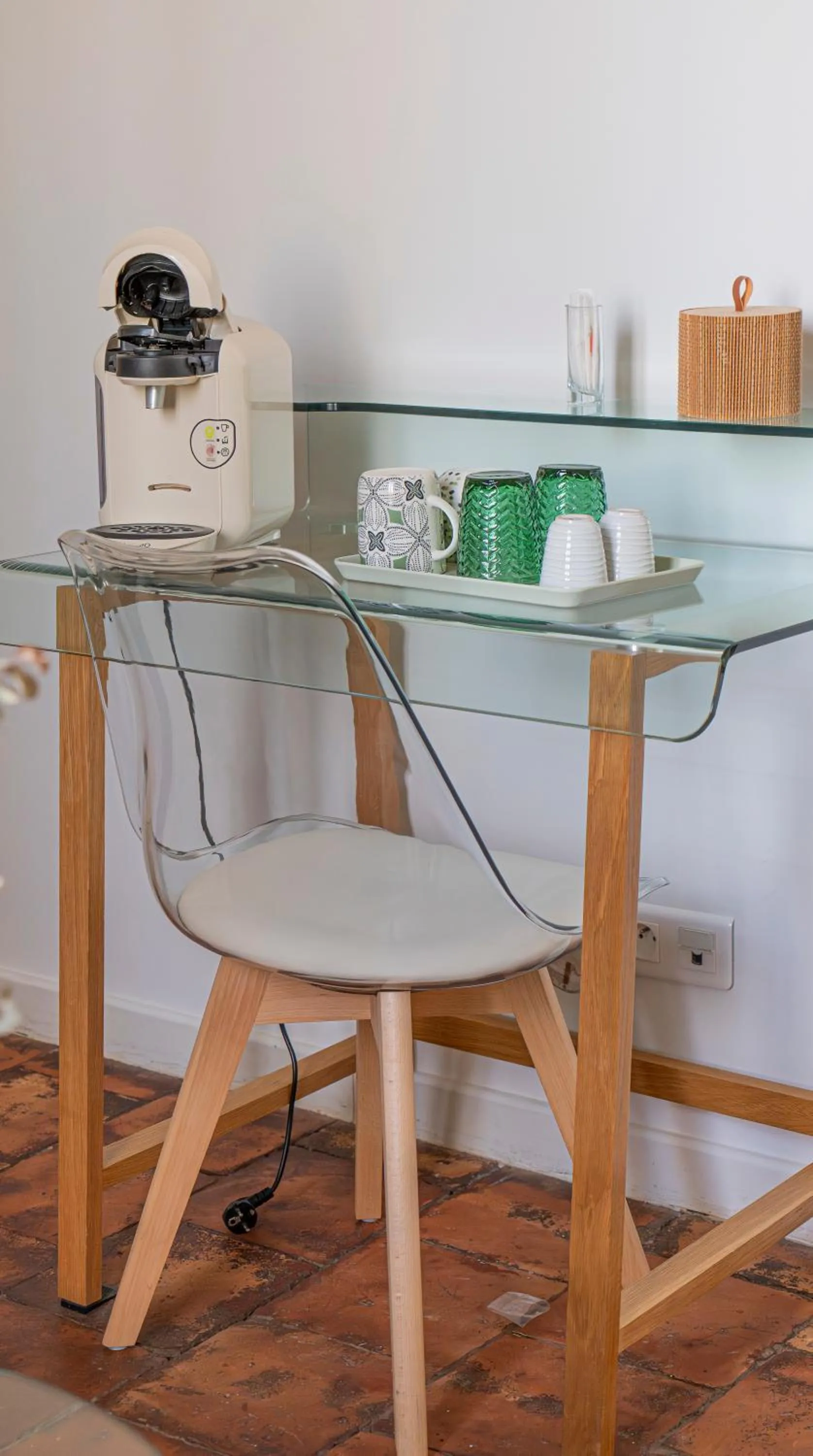 Coffee/tea facilities in Effets Personnels