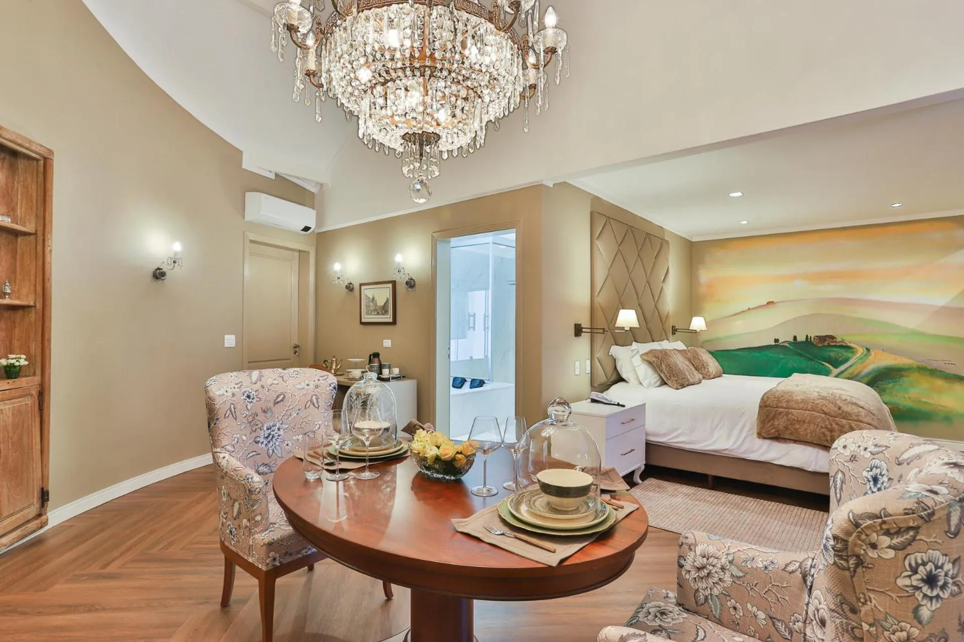 Alcoholic drinks, Bed in Villa Casato Residenza Boutique