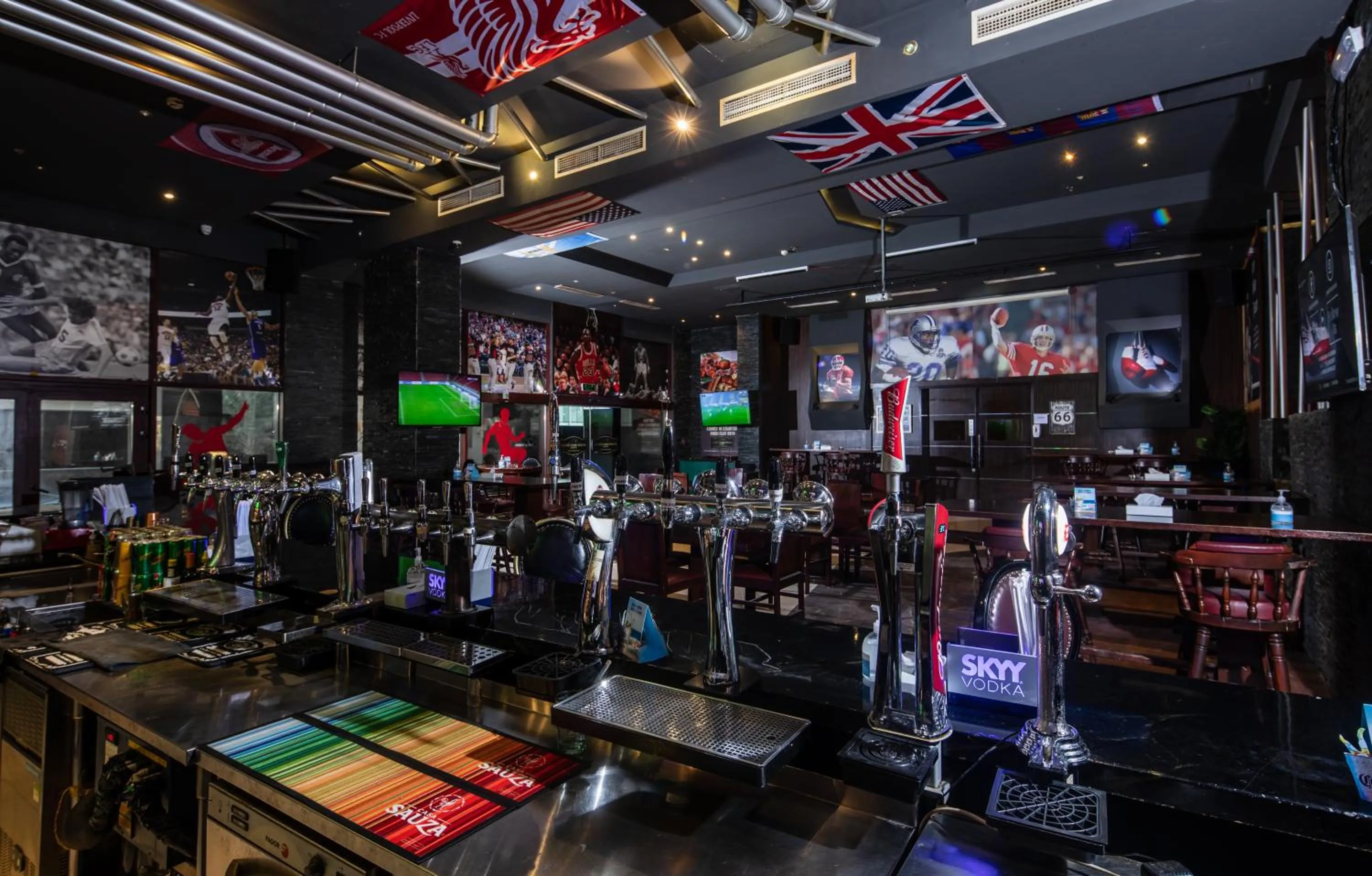 Restaurant/places to eat in Diva Hotel