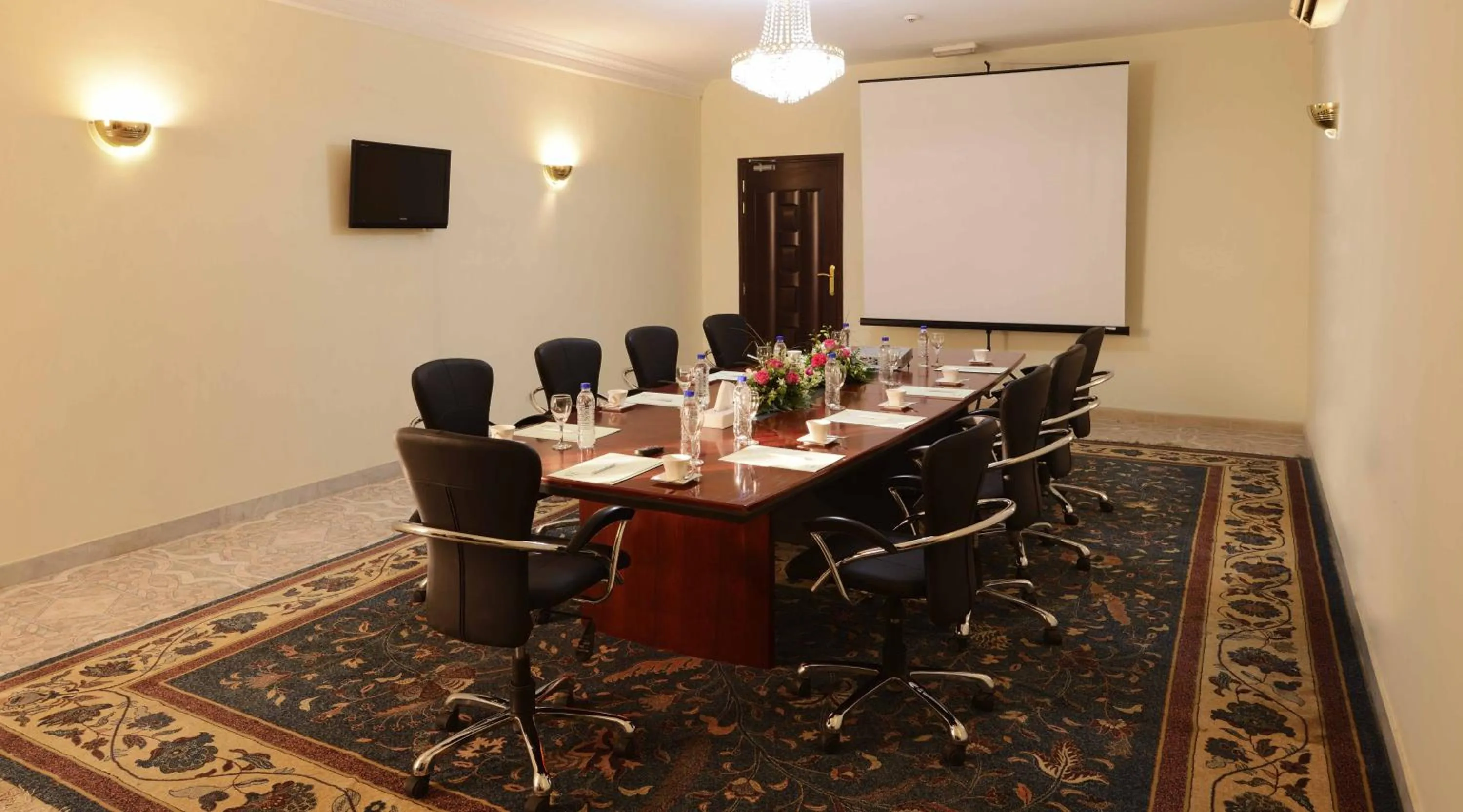 Business facilities in Resort Sur Beach Holiday