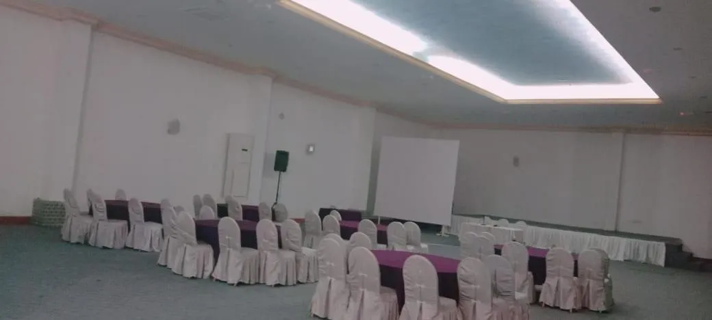 Resort Sur Beach Holiday