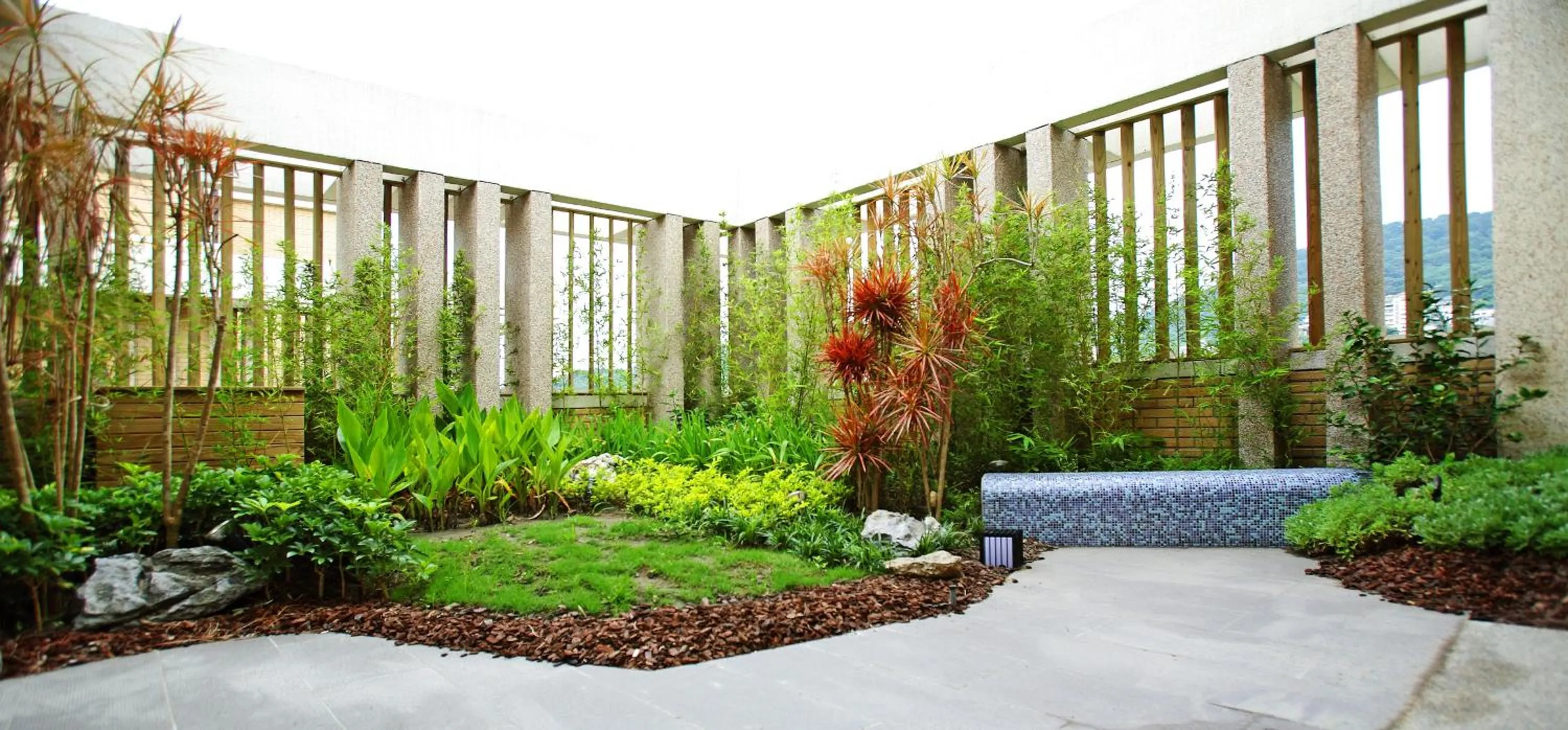 Garden in Norway Forest Tamsui Motel