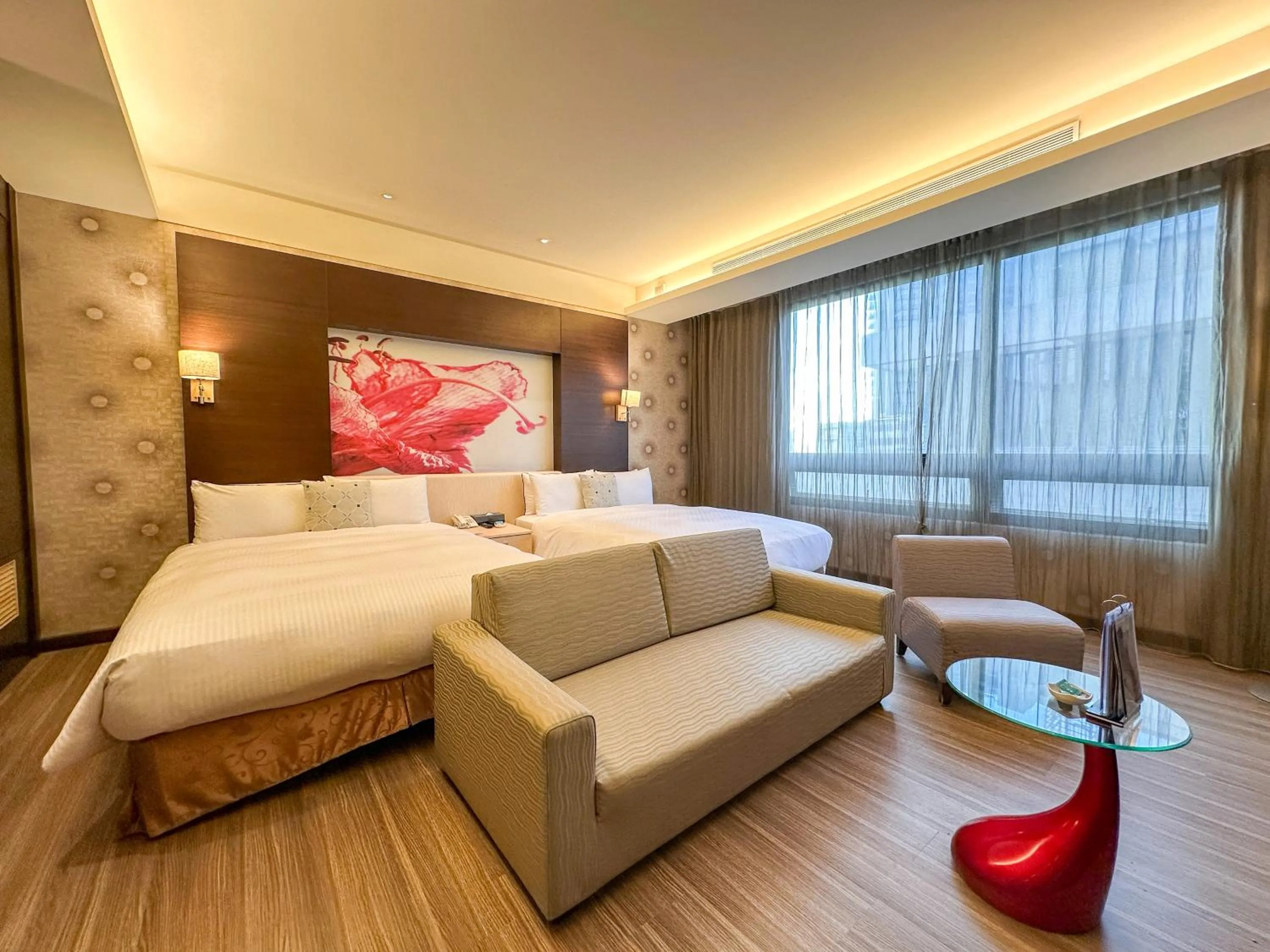 Photo of the whole room, Bed in Norway Forest Tamsui Motel