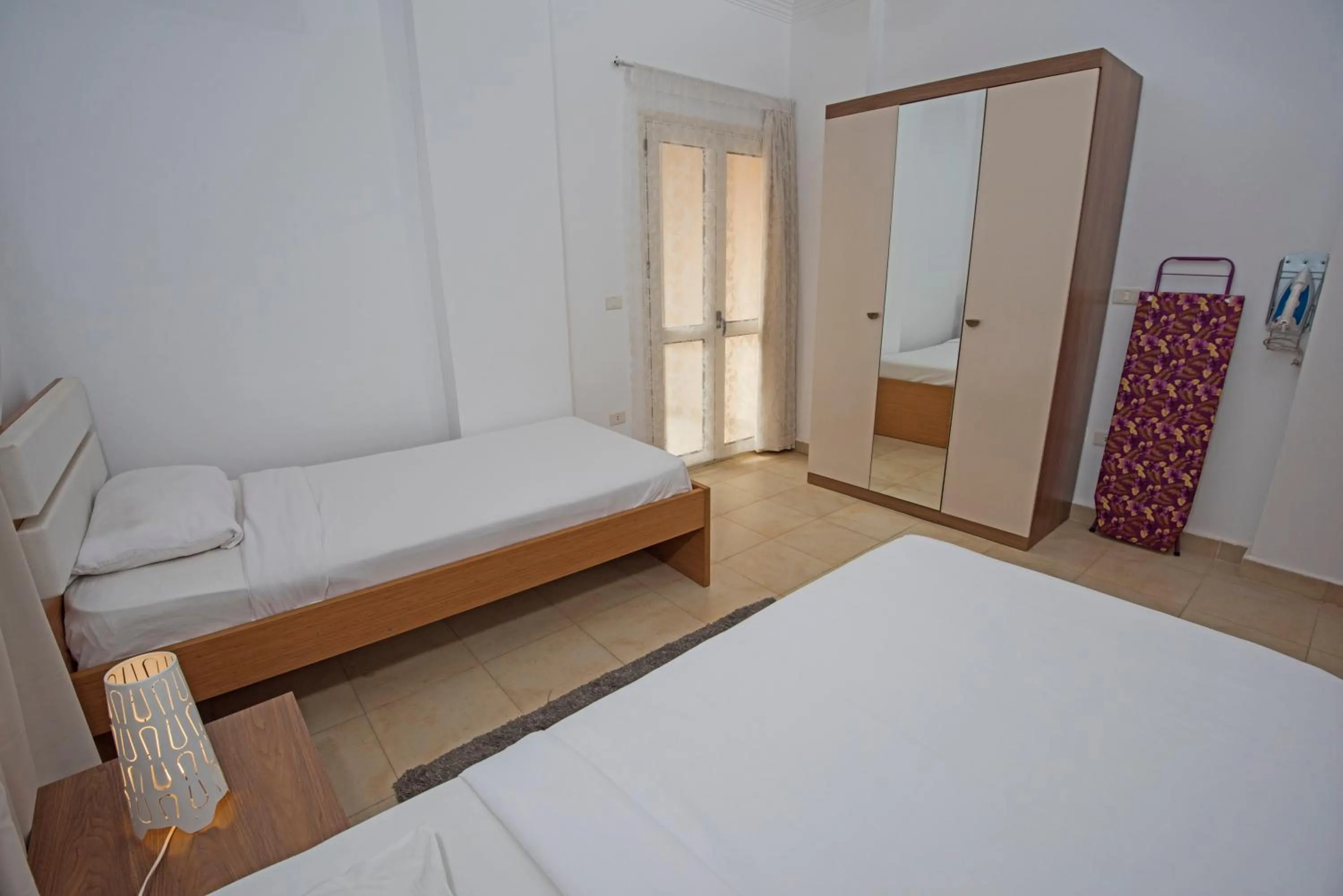 Photo of the whole room, Bed in Lilly Apartments