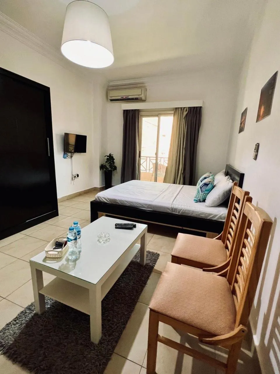 Bed in Lilly Apartments